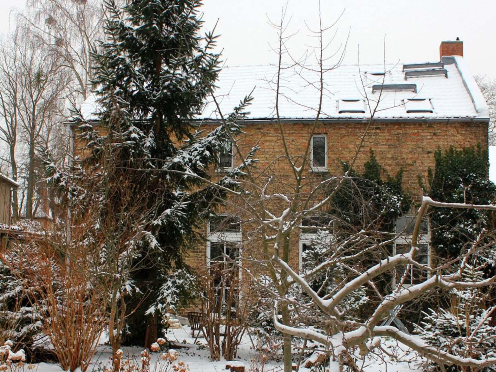 Ruim vakantiehuis met privétuin in Potsdam-Babelsberg - foto 2