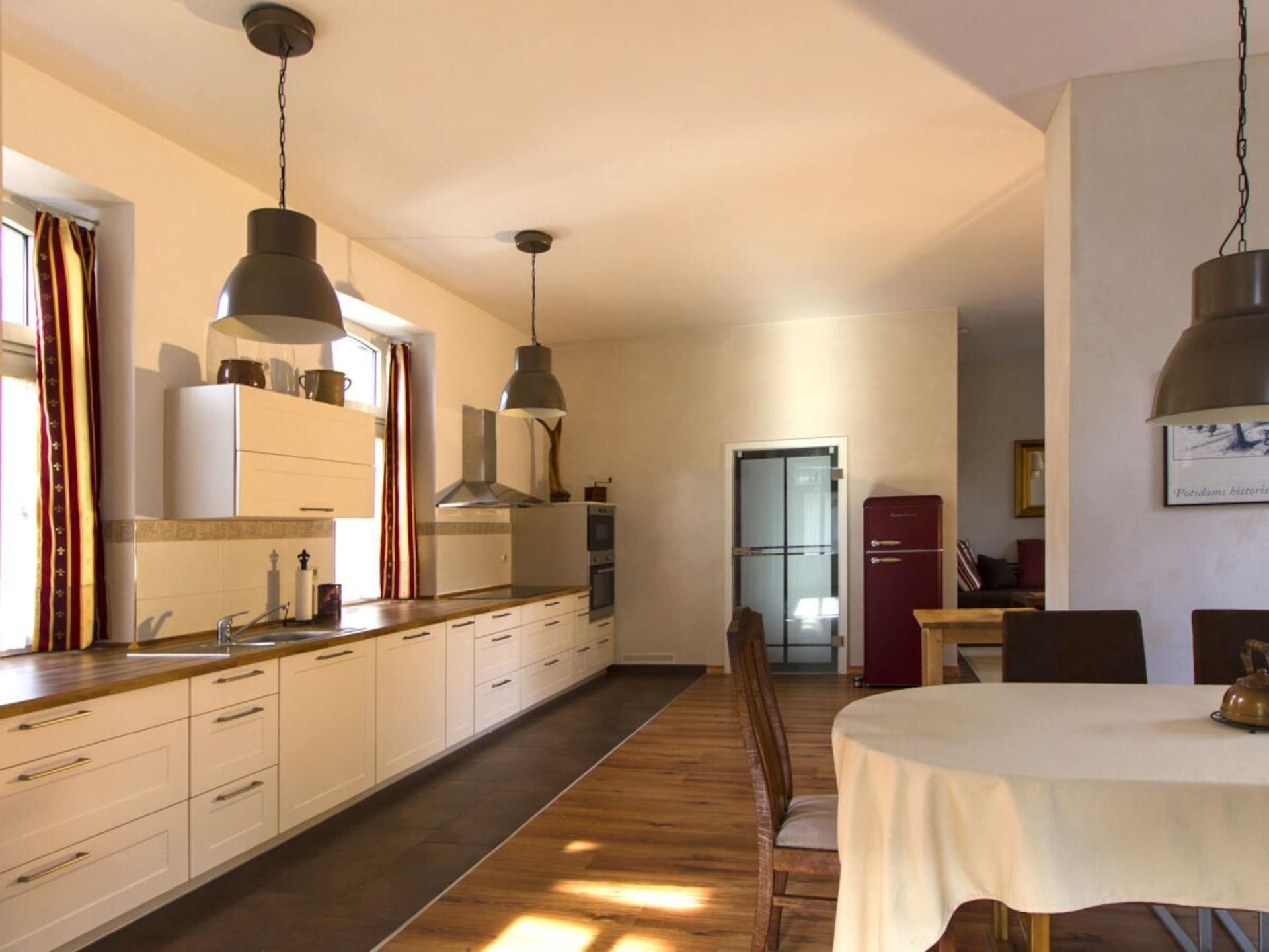 Ruim vakantiehuis met privétuin in Potsdam-Babelsberg - foto 8