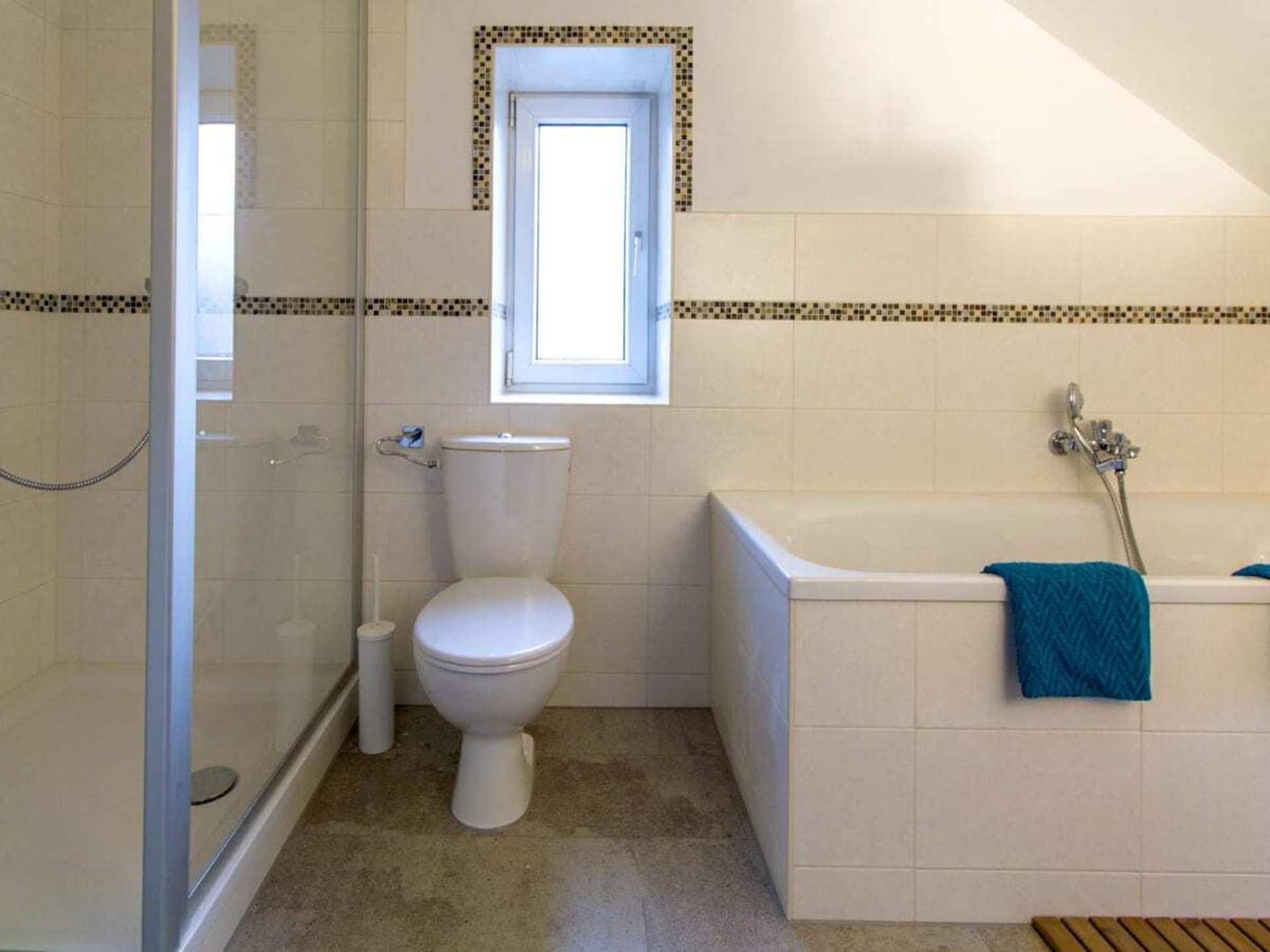 Ruim vakantiehuis met privétuin in Potsdam-Babelsberg - foto 14
