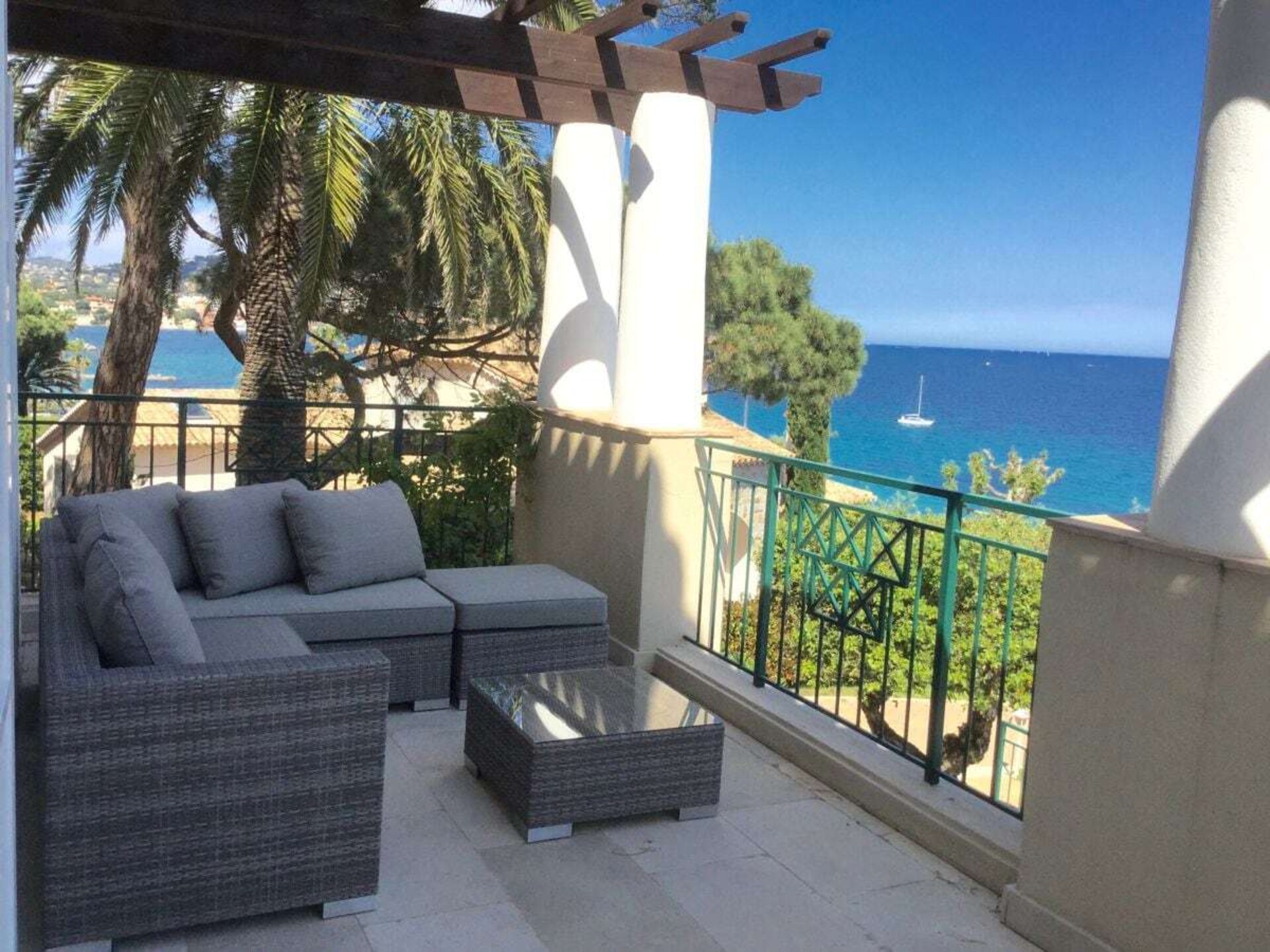 Zonovergoten villa met zeezicht en privézwembad in Sainte-Maxime - foto 9