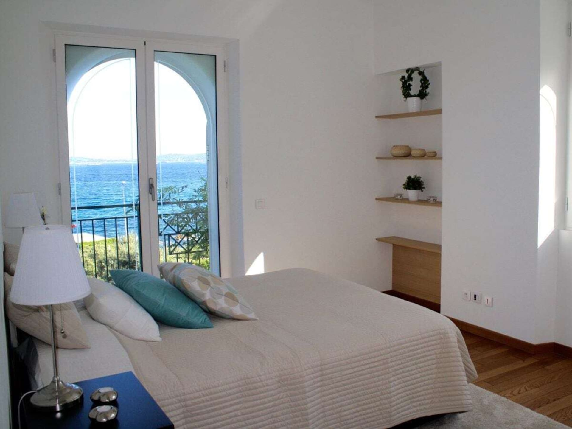 Zonovergoten villa met zeezicht en privézwembad in Sainte-Maxime - foto 18