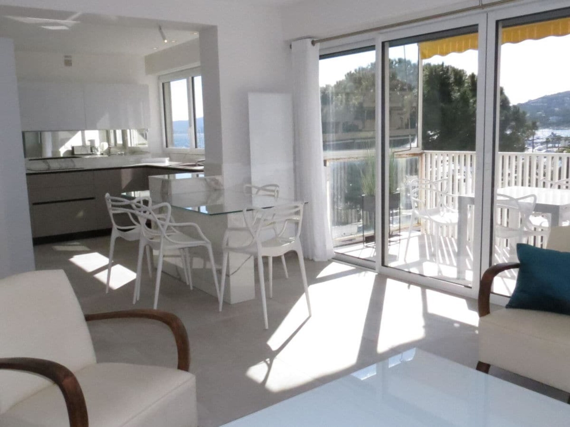 Zonnig appartement met panoramisch zeezicht in Sainte-Maxime - foto 9
