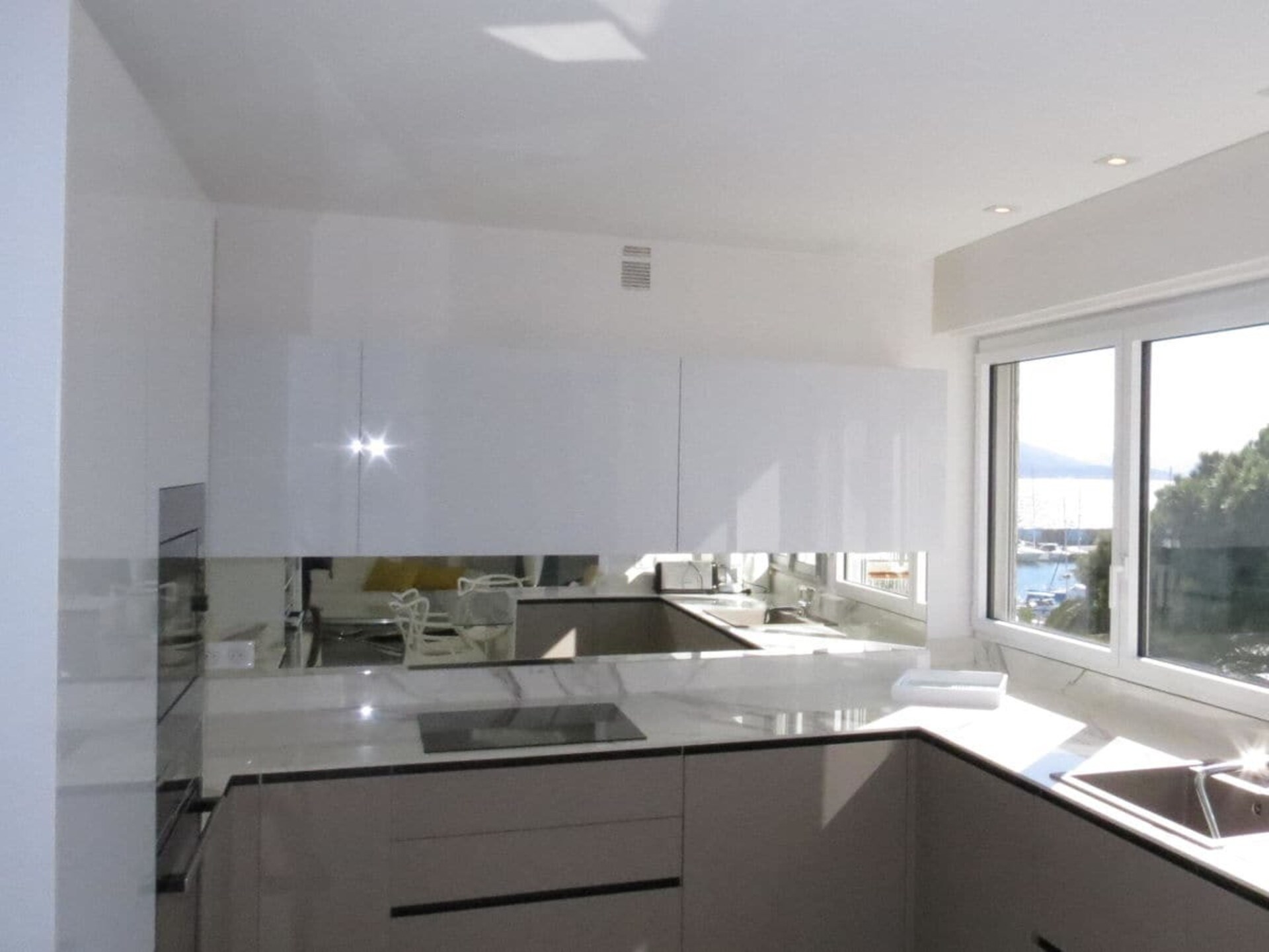 Zonnig appartement met panoramisch zeezicht in Sainte-Maxime - foto 11