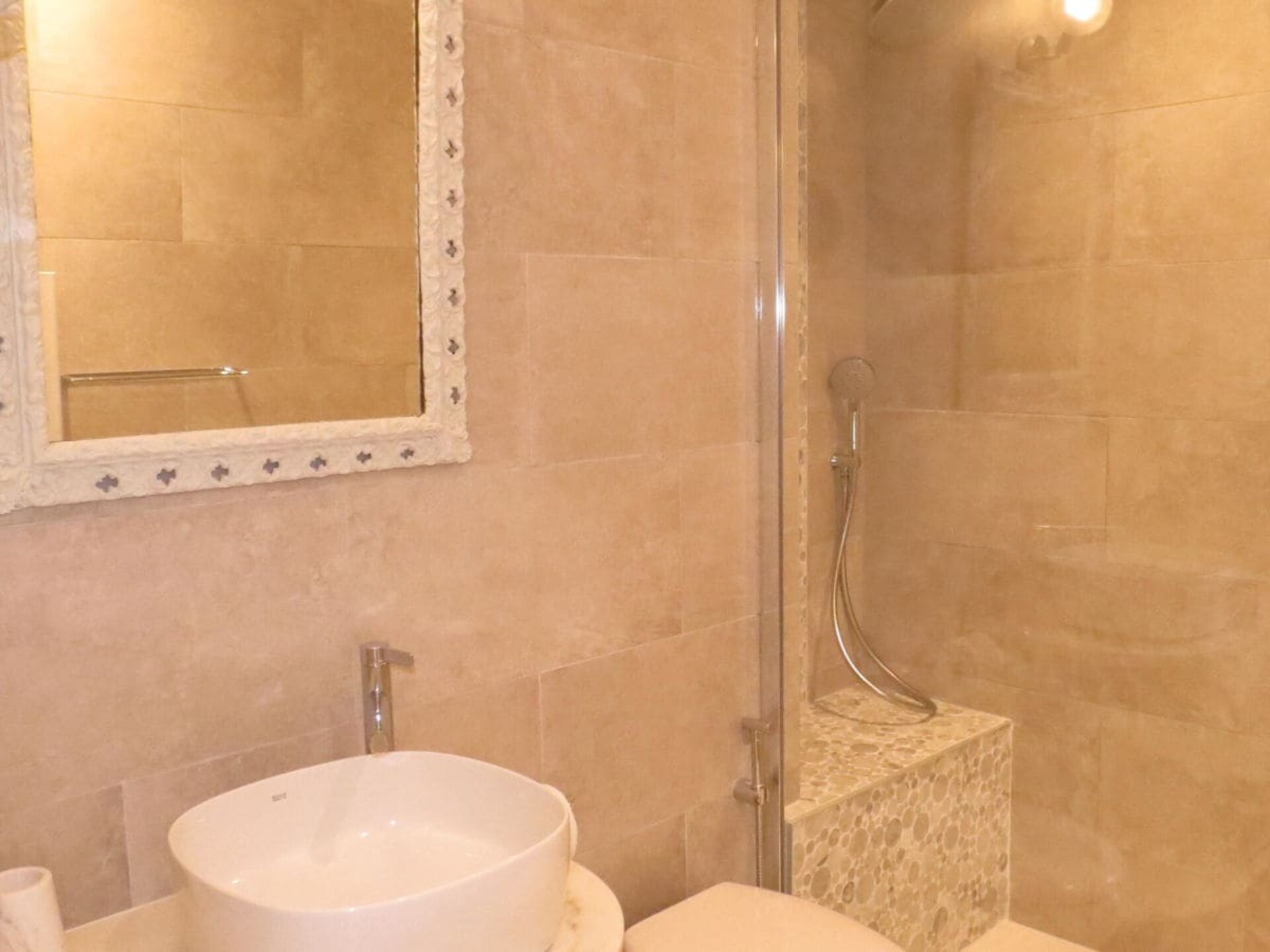 Zonnig appartement met panoramisch zeezicht in Sainte-Maxime - foto 15