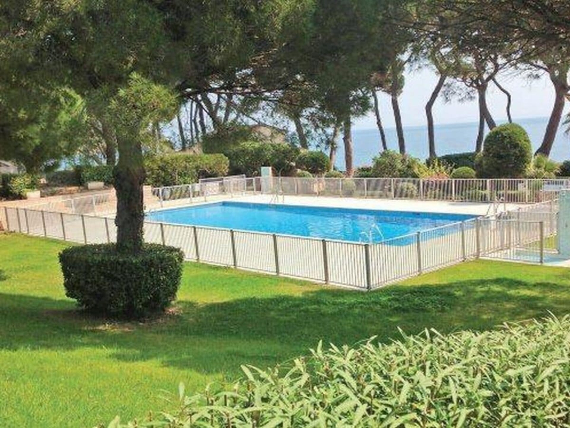 Zonnig vakantiehuis met zwembad en tennis in Sainte-Maxime - foto 5