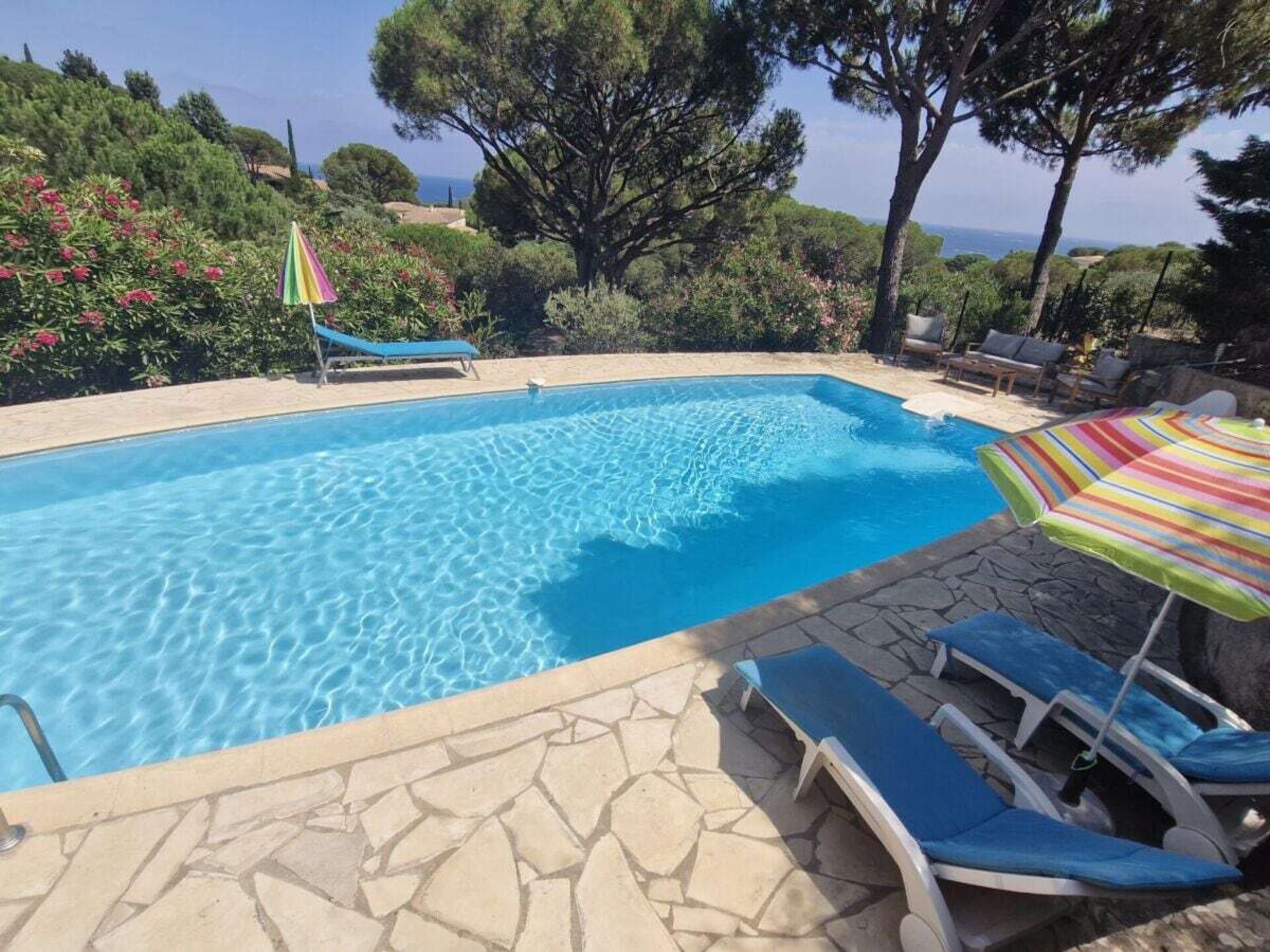 Zonnige villa met privézwembad en zeezicht bij Sainte-Maxime - foto 13