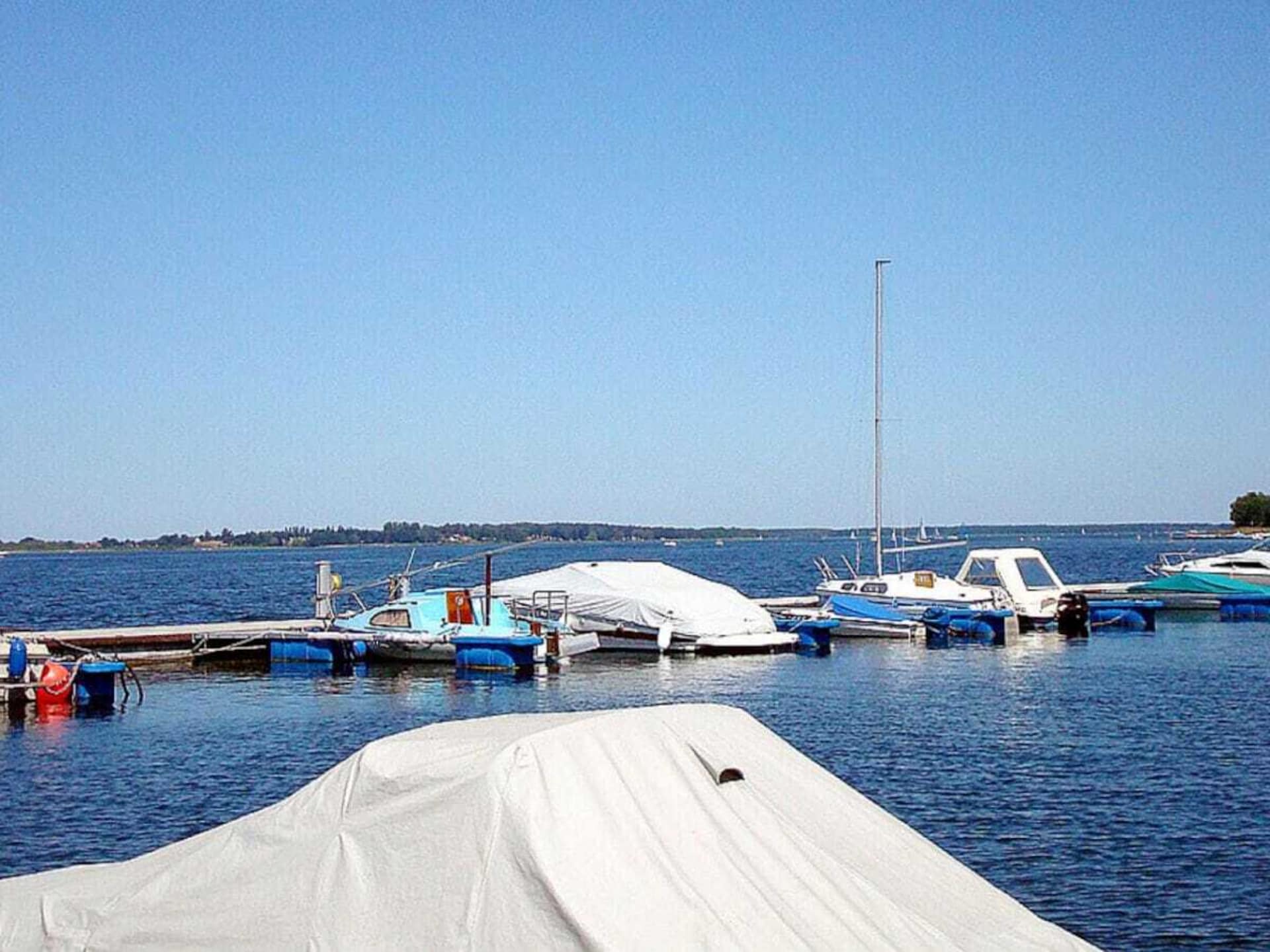 Romantisch appartement aan de Plauer See met balkon en open haard - foto 20