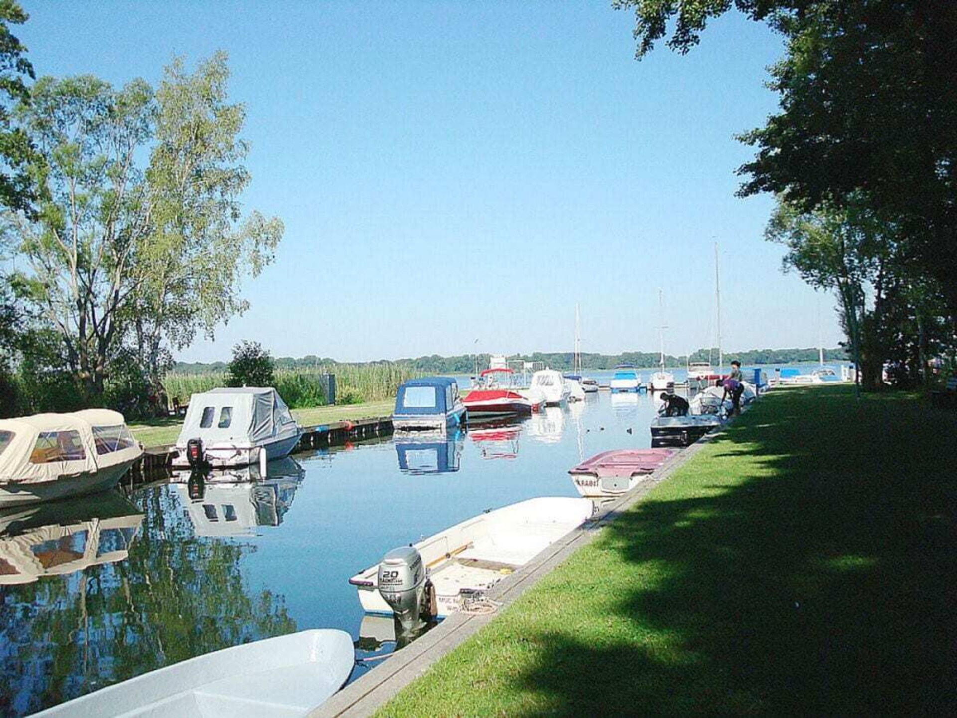 Romantisch appartement aan de Plauer See met open haard en balkon - foto 20