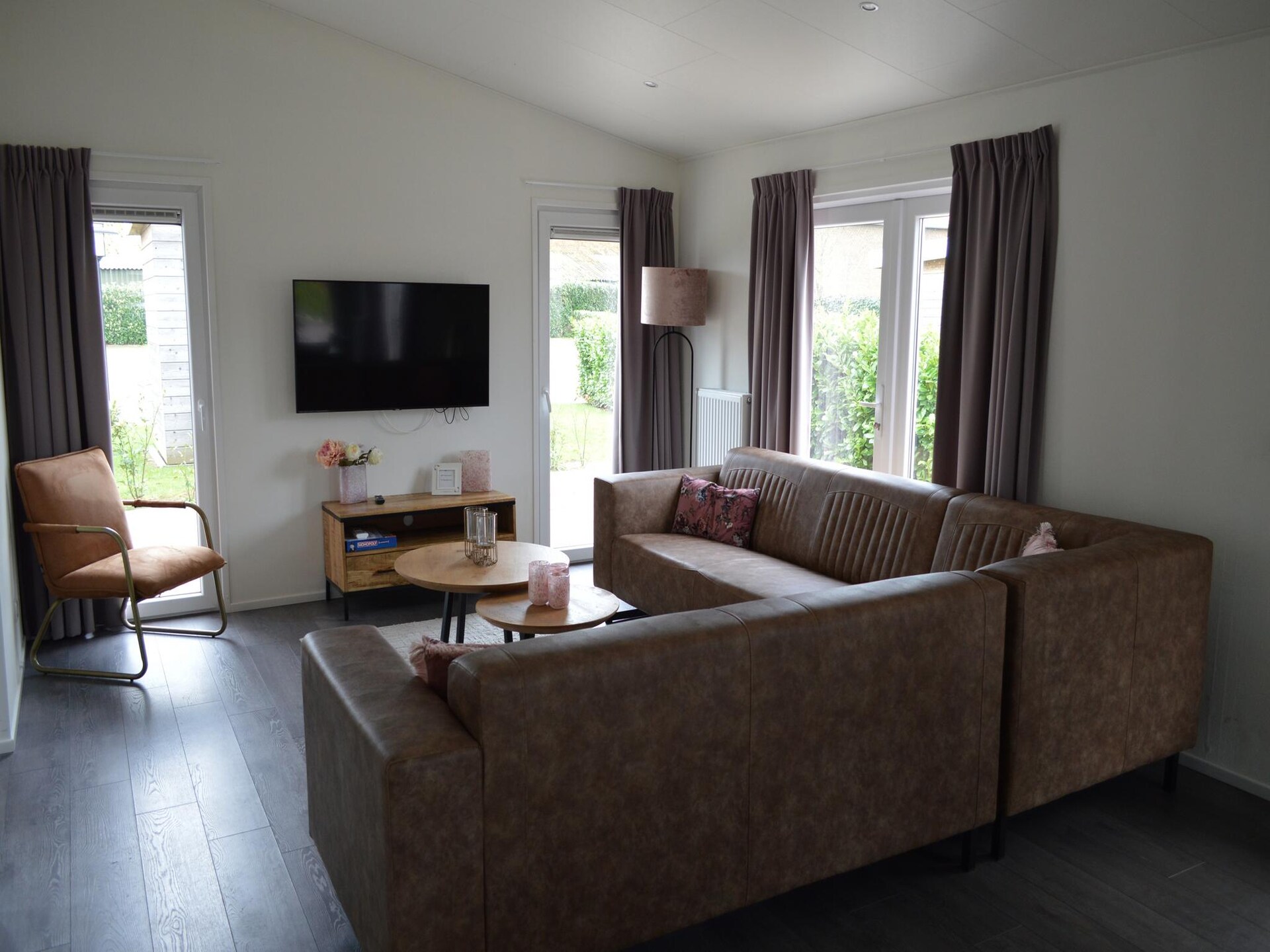 Luxe vakantiehuis Schaelsbergerbosch met haard, tuinhuis en 2 badkamers - foto 9
