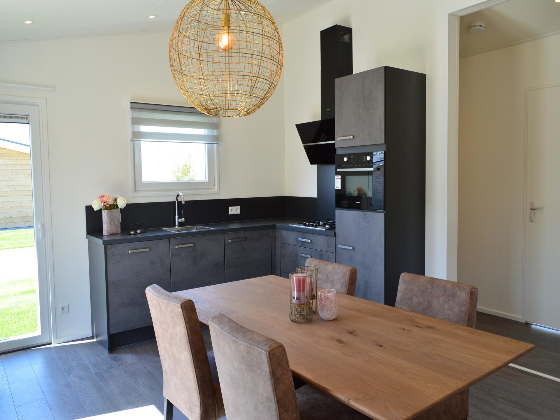 Luxe vakantiehuis Schaelsbergerbosch met haard, tuinhuis en 2 badkamers - foto 11