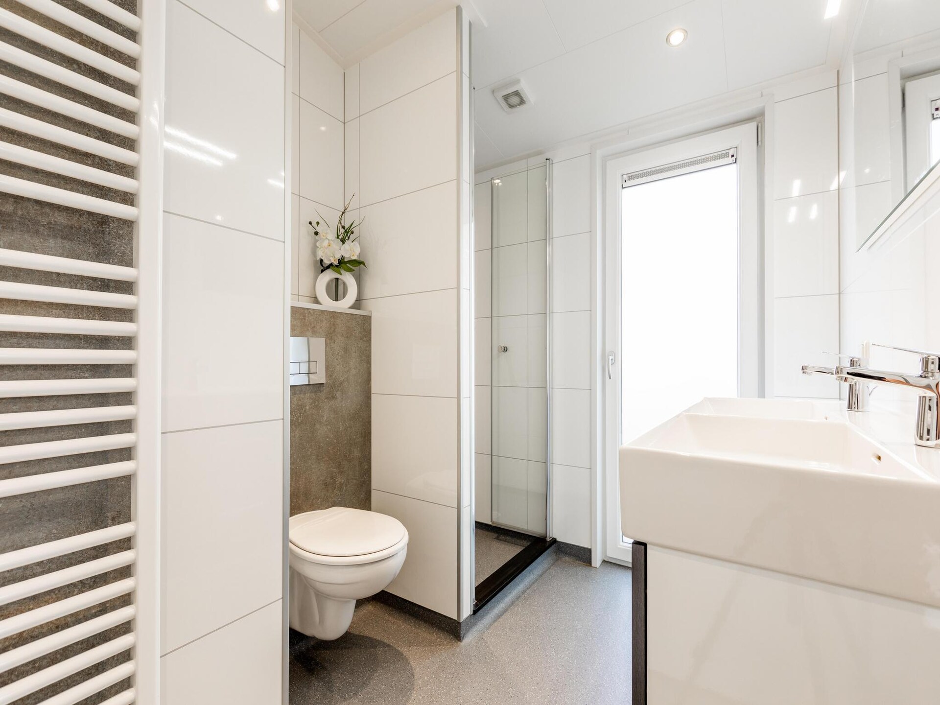 Luxe vakantiehuis met gashaard en tuinhuisje op Resort Mooi Bemelen - foto 16