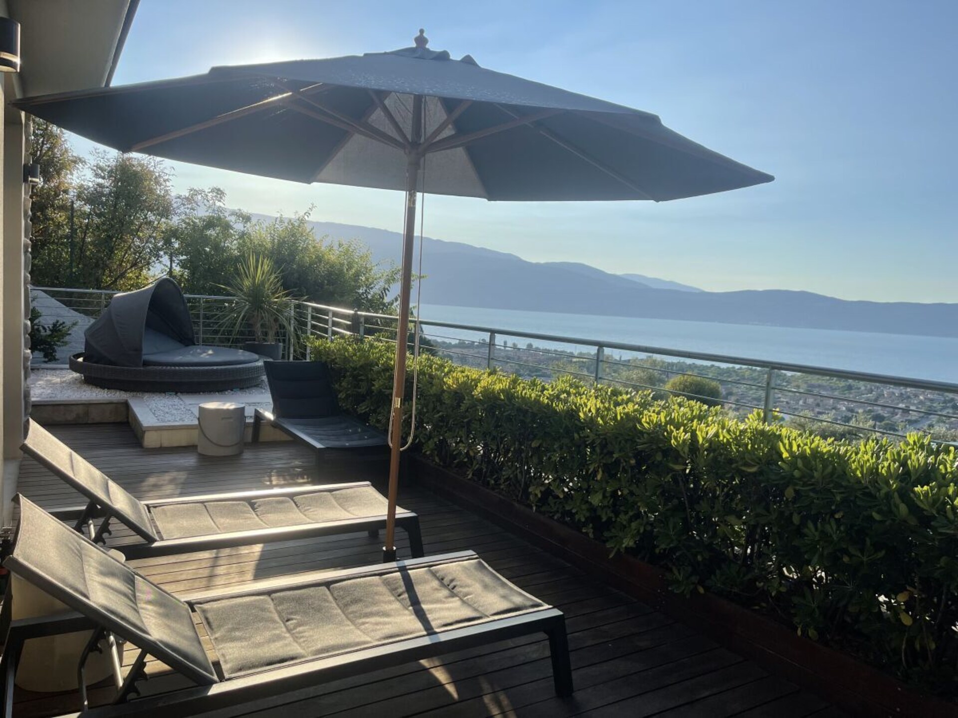 Stijlvol appartement met panoramisch zwembad aan het Gardameer - foto 11
