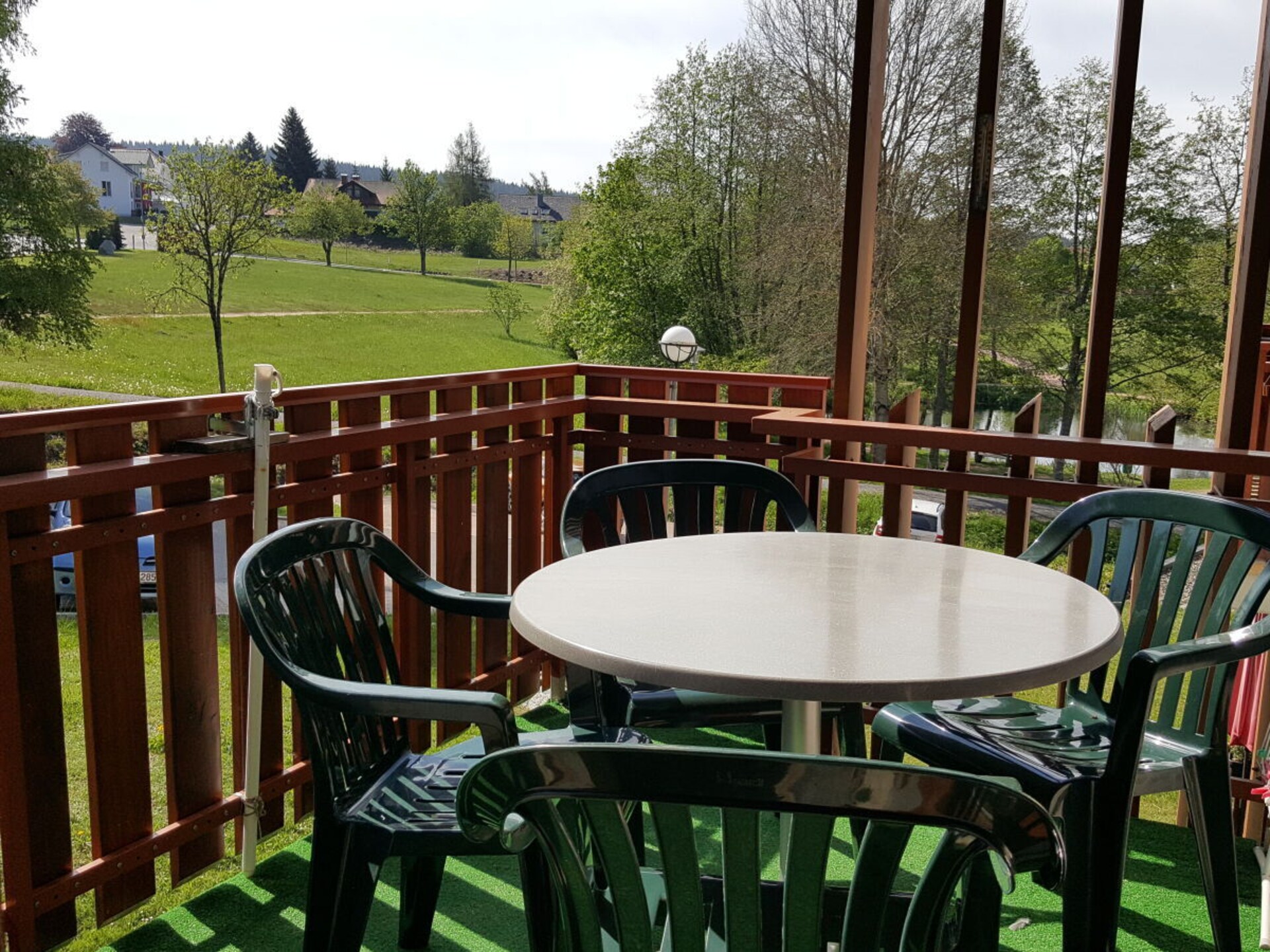 Modern appartement in Schluchsee met sauna, zwembad en balkon - foto 2