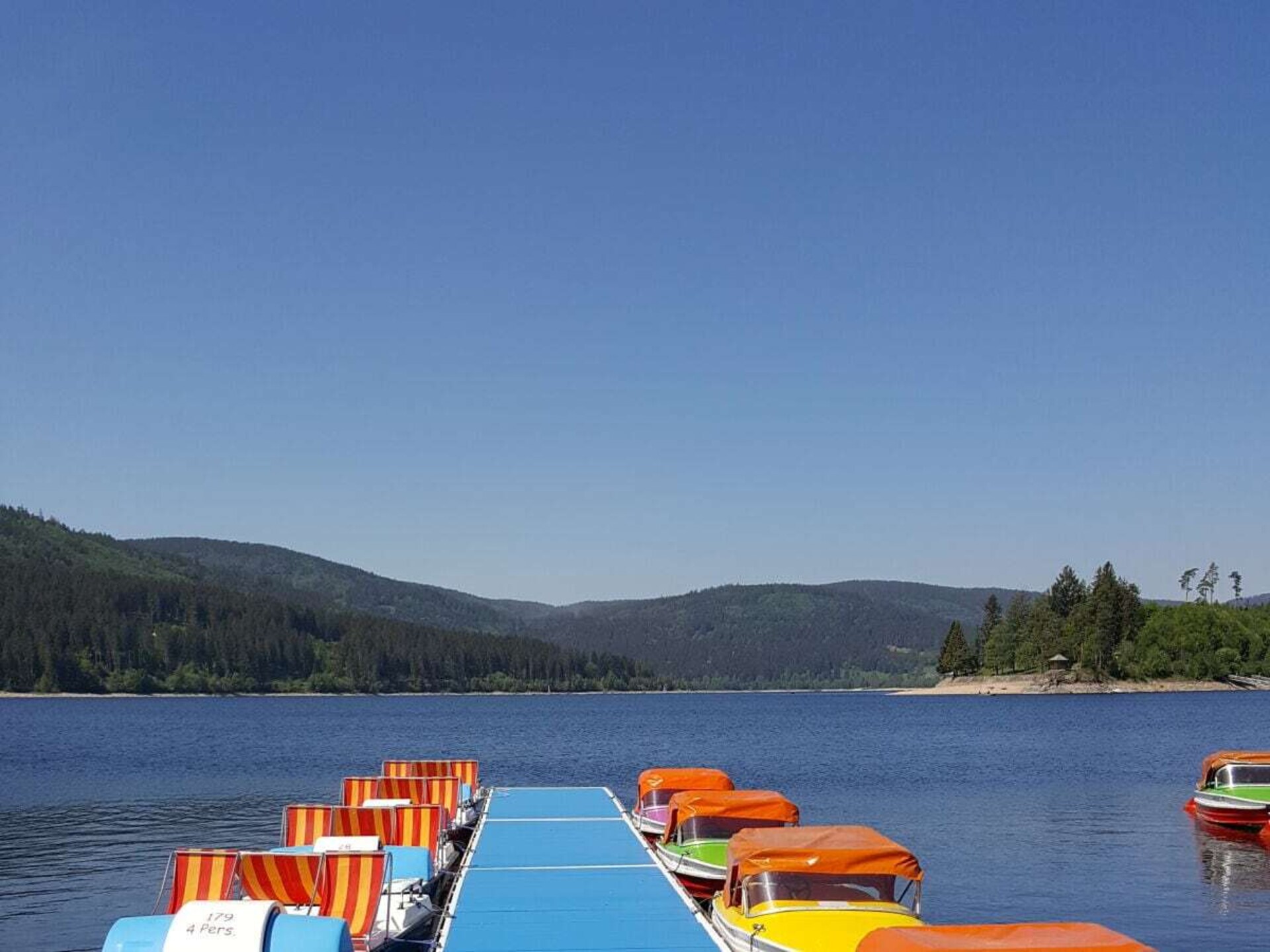 Modern appartement in Schluchsee met sauna, zwembad en balkon - foto 28