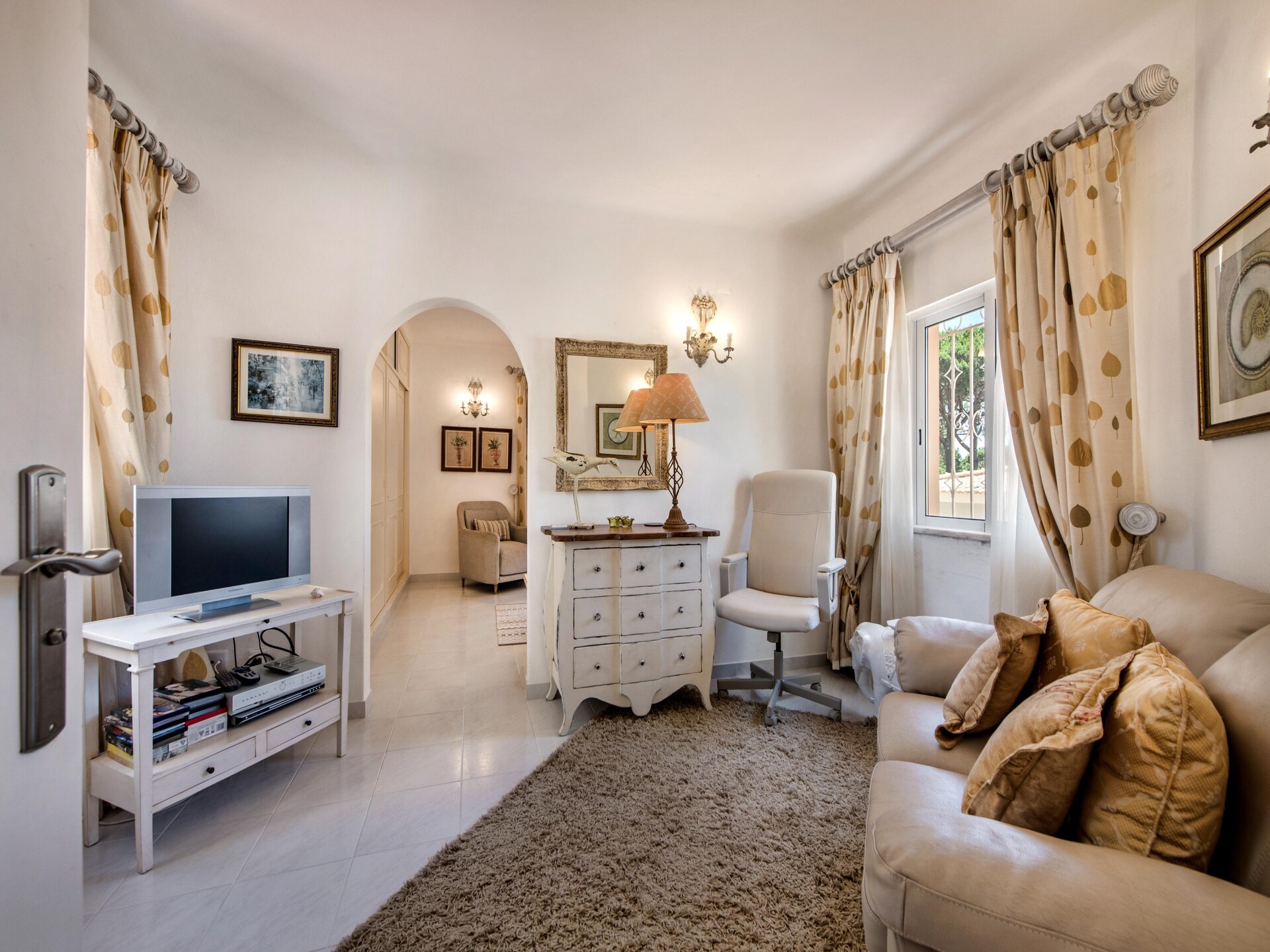 Ruime 4-slaapkamer villa met zonnig terras nabij Vilamoura - foto 12
