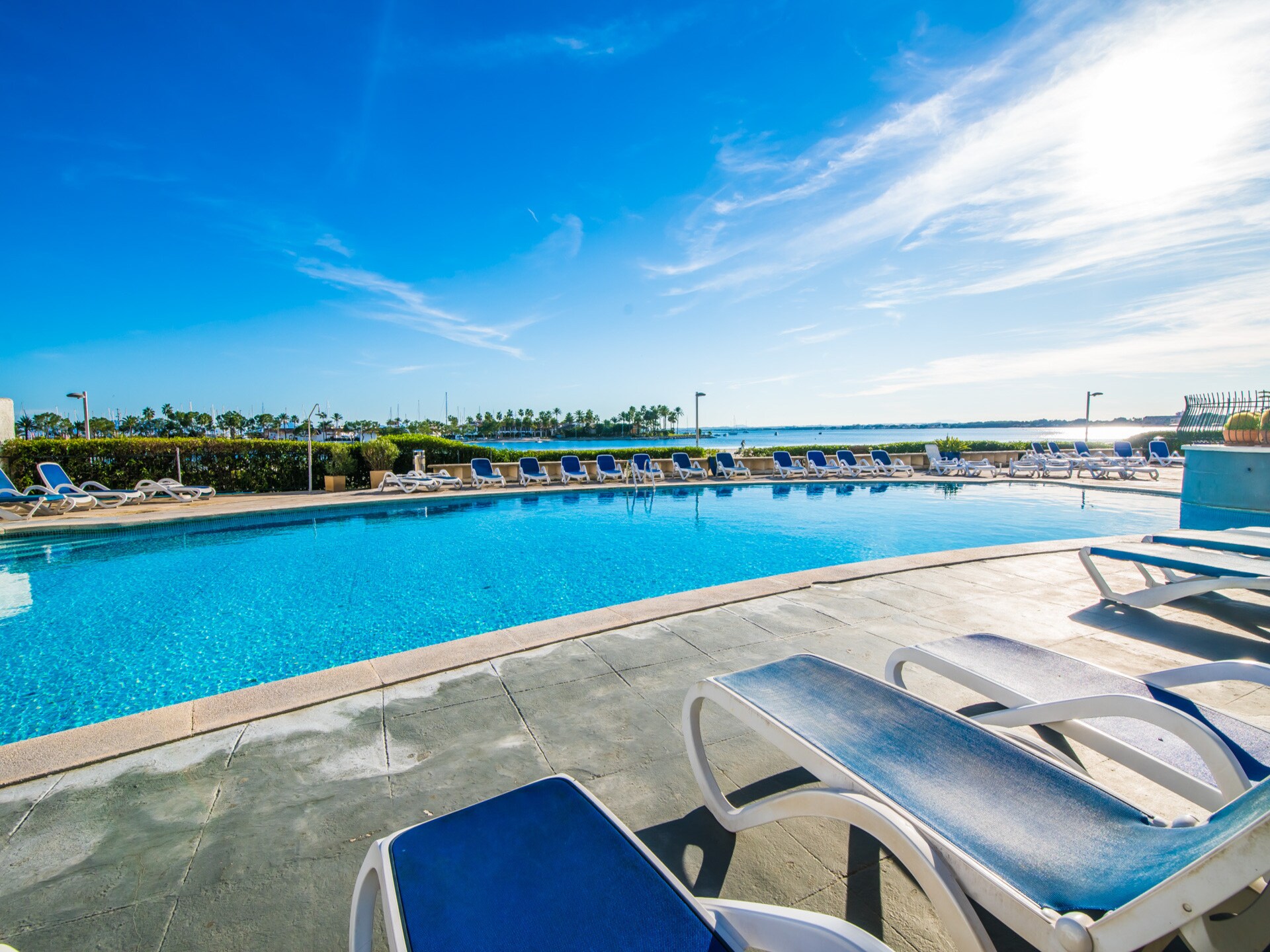 Appartement aan zee in Alcúdia met zwembad, 30 meter van het strand - foto 16