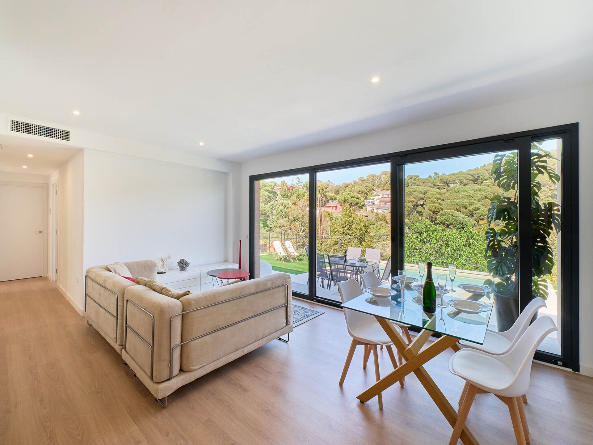 Villa Agnes in Vidreres met privézwembad voor 6 personen - foto 11