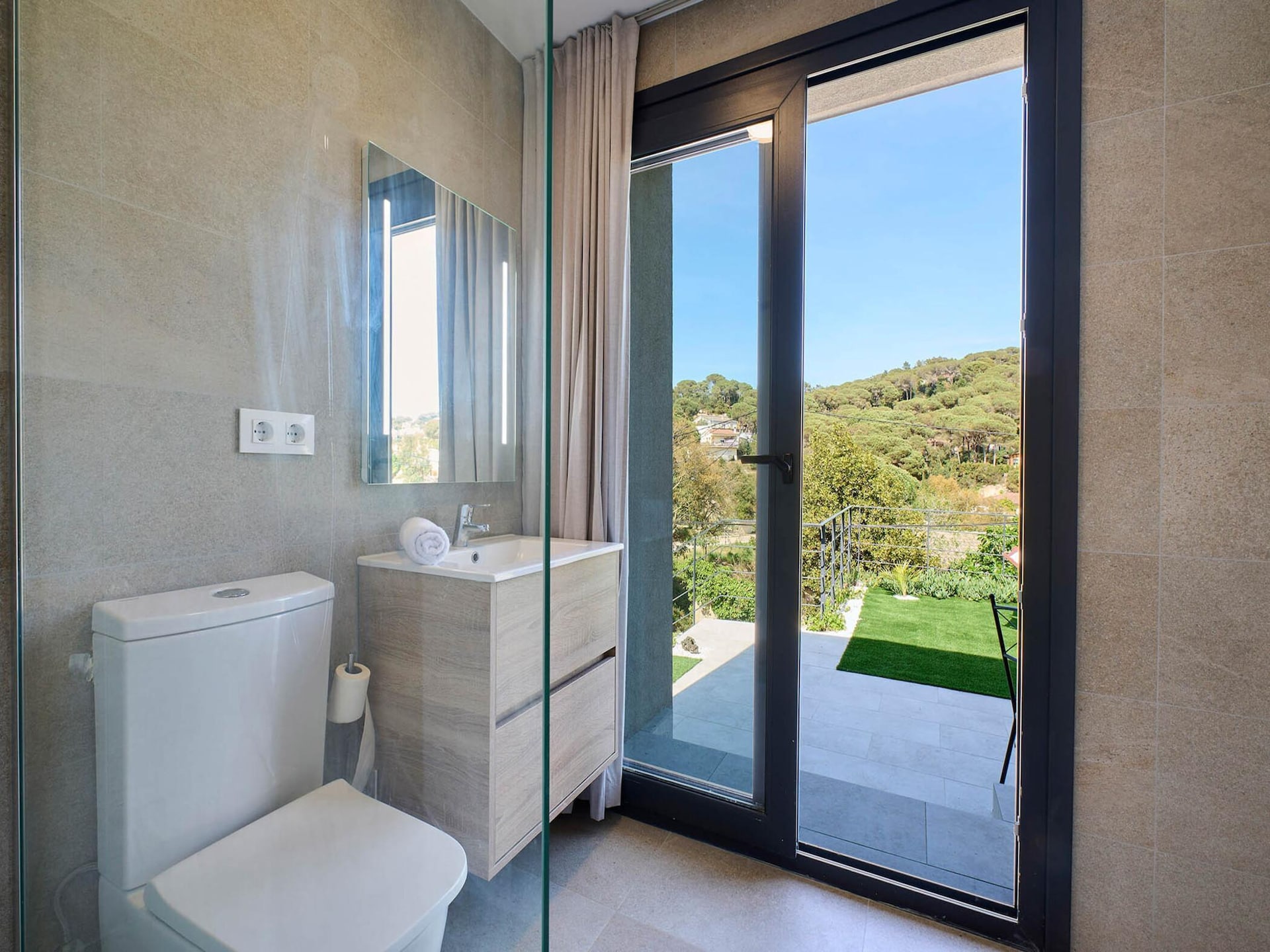 Villa Agnes in Vidreres met privézwembad voor 6 personen - foto 18