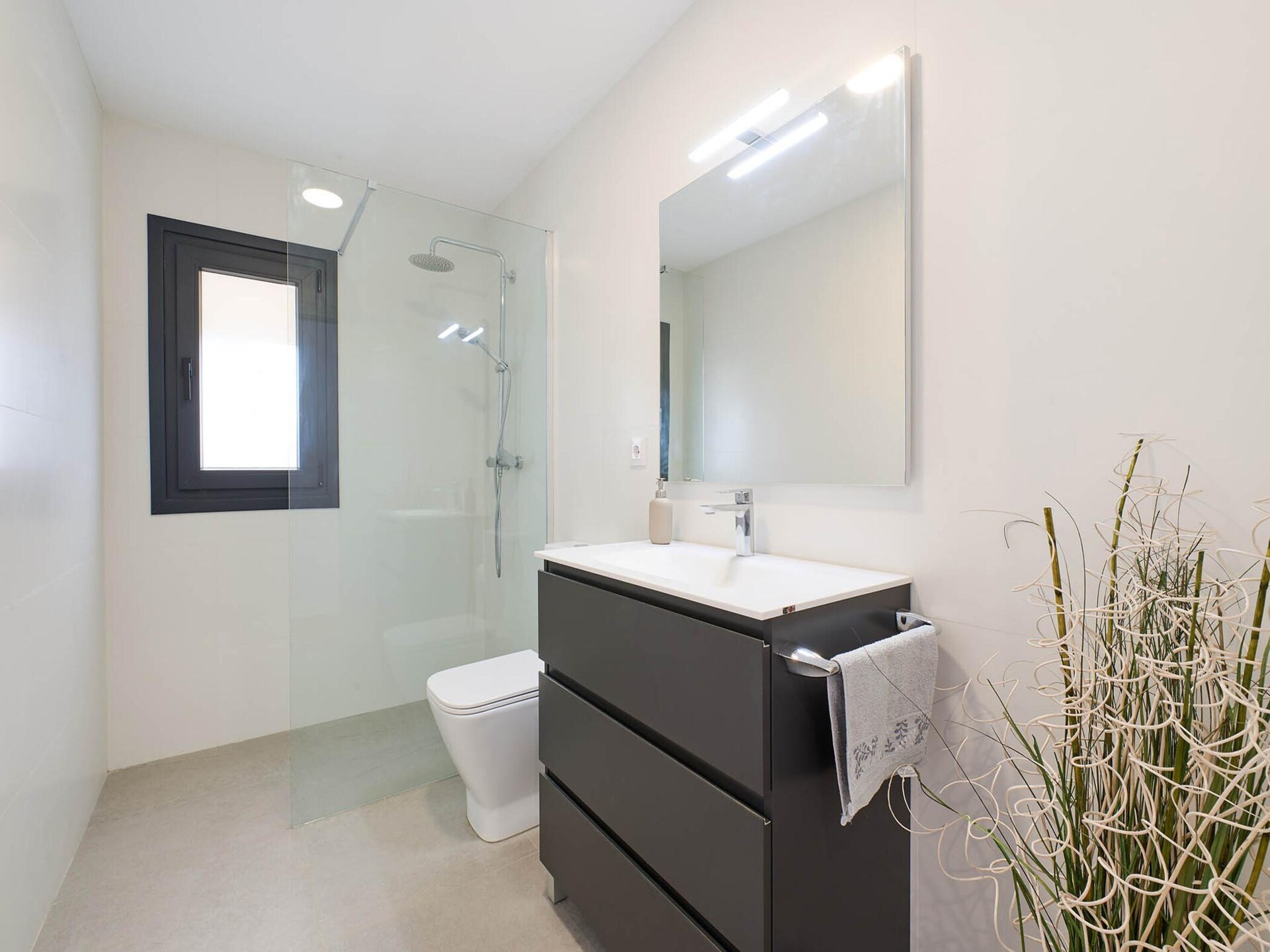 Villa Agnes in Vidreres met privézwembad voor 6 personen - foto 19
