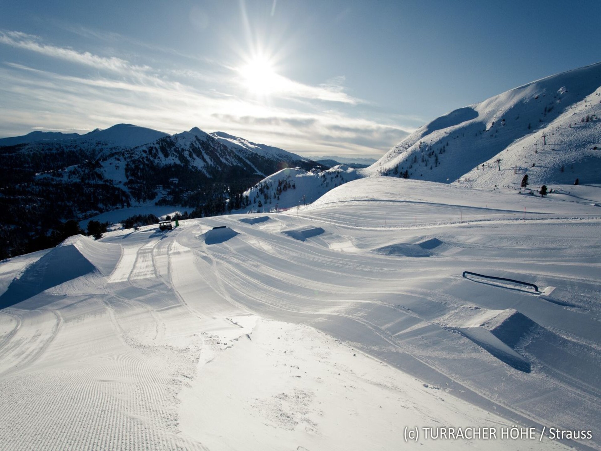 Ruim houten chalet voor 8 personen met sauna op 1800 meter hoogte in Turrach - foto 17
