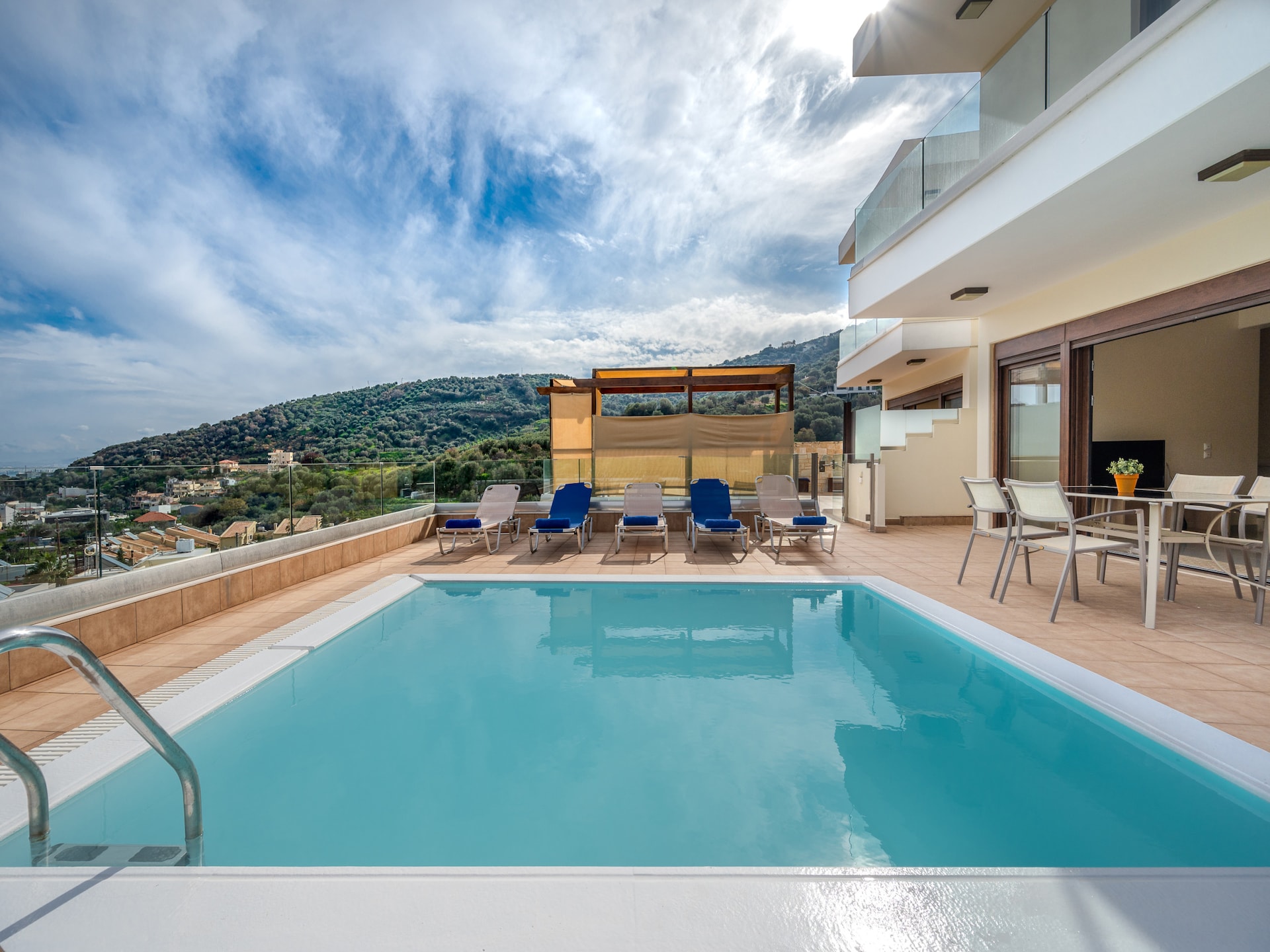 Villa Nikos: Ruim vakantiehuis met privézwembad op 900m van het strand - foto 28