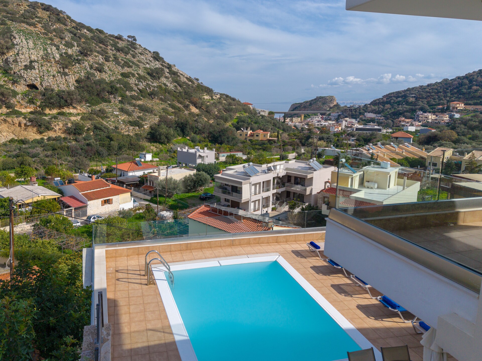 Villa Nikos: Ruim vakantiehuis met privézwembad op 900m van het strand - foto 26