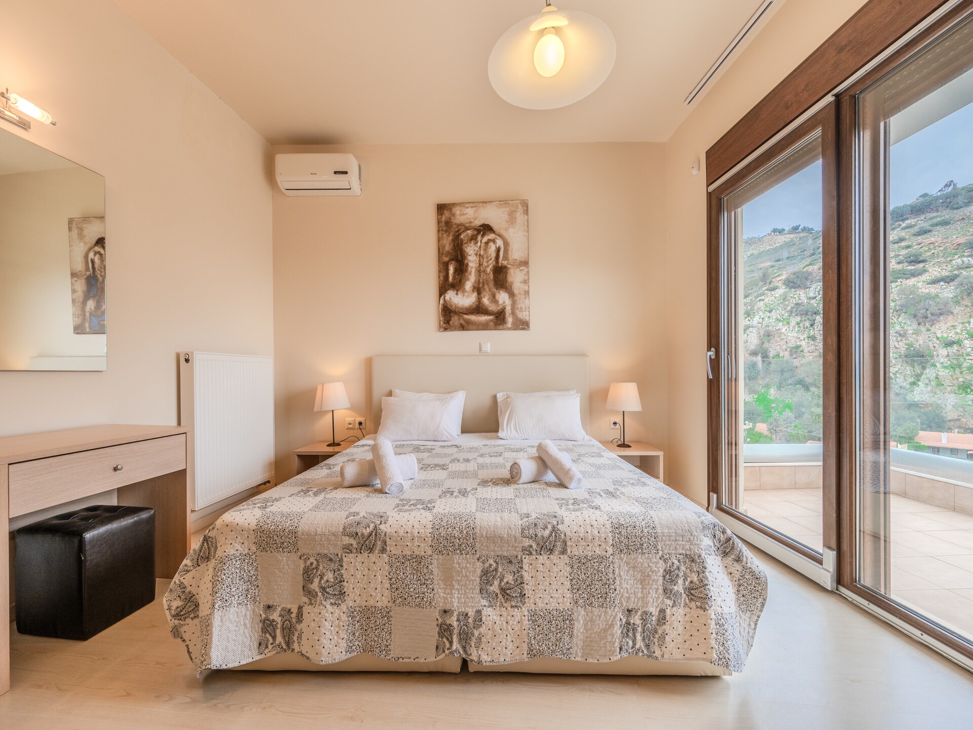 Villa Nikos: Ruim vakantiehuis met privézwembad op 900m van het strand - foto 4