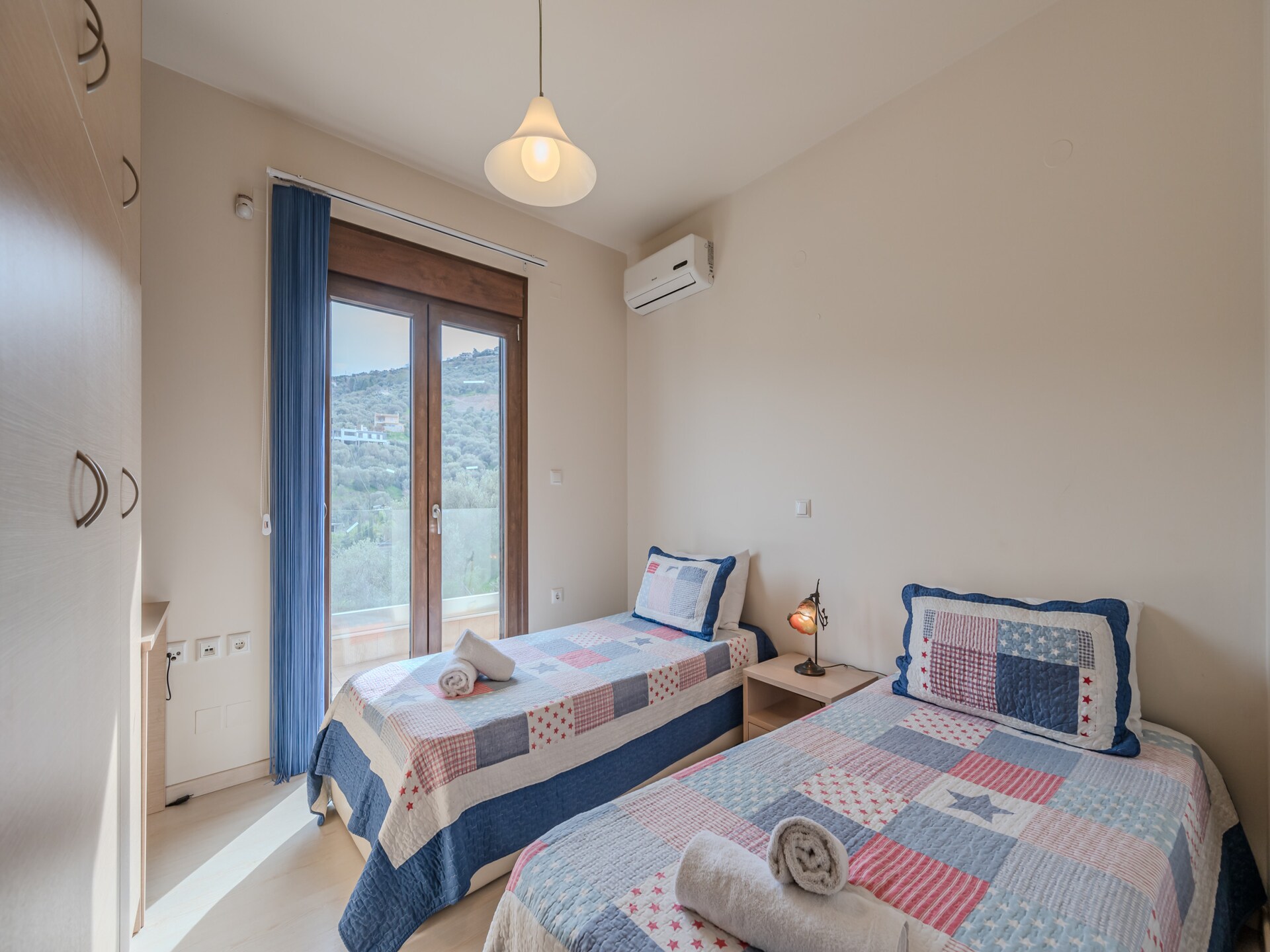 Villa Paris: Ruime oase met privézwembad op 900 meter van strand - foto 18