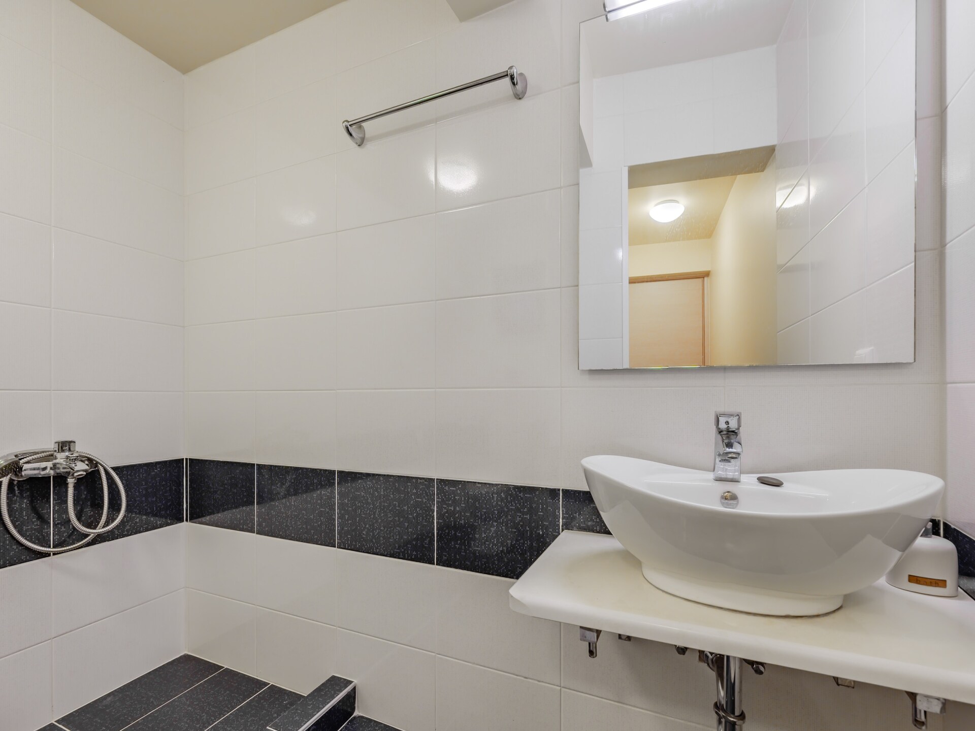 Villa Paris: Ruime oase met privézwembad op 900 meter van strand - foto 25