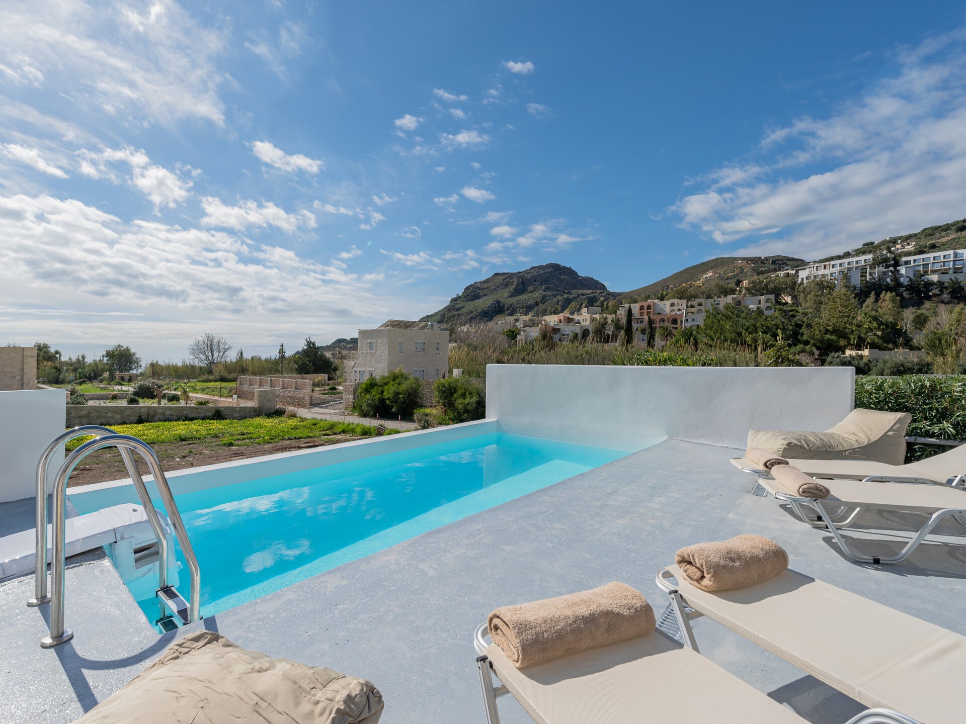 Elegante villa met privézwembad op 250 meter van het strand van Damnoni - foto 8