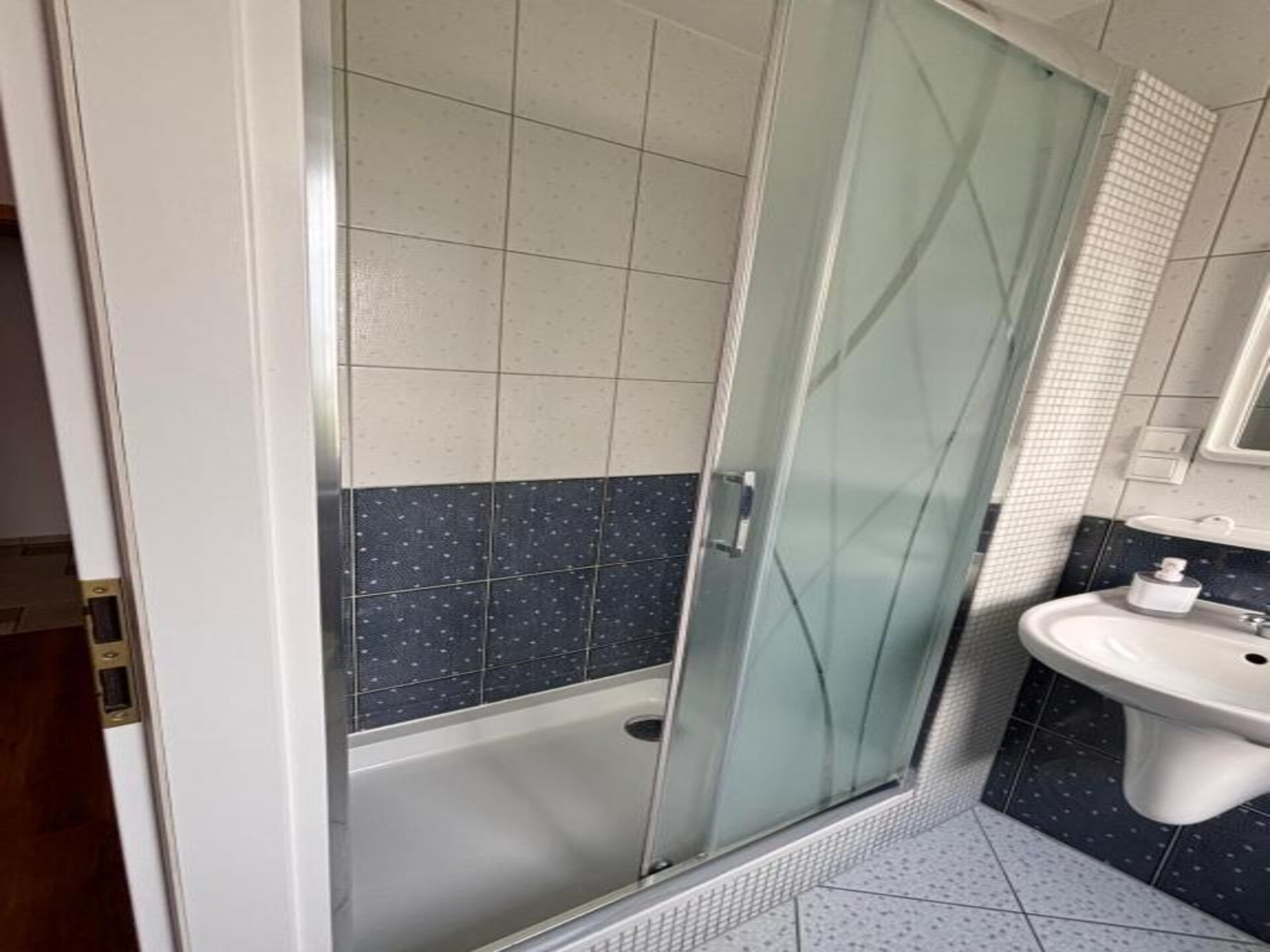 Ruim vakantiehuis voor 25 personen in Międzywodzie, vlakbij strand en meer - foto 15