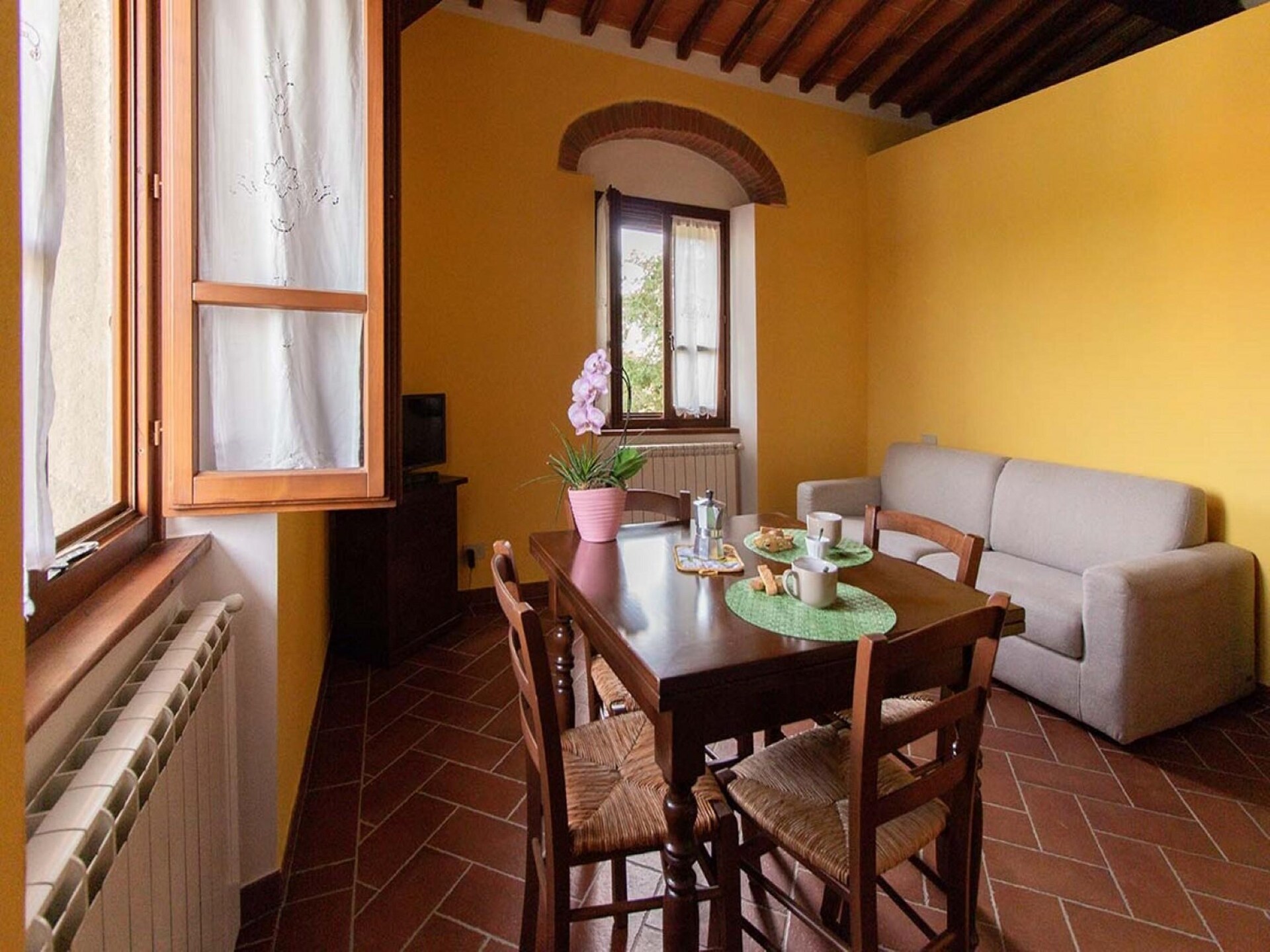 14-persoons vakantiehuis met privézwembad in Castiglion Fiorentino - foto 13