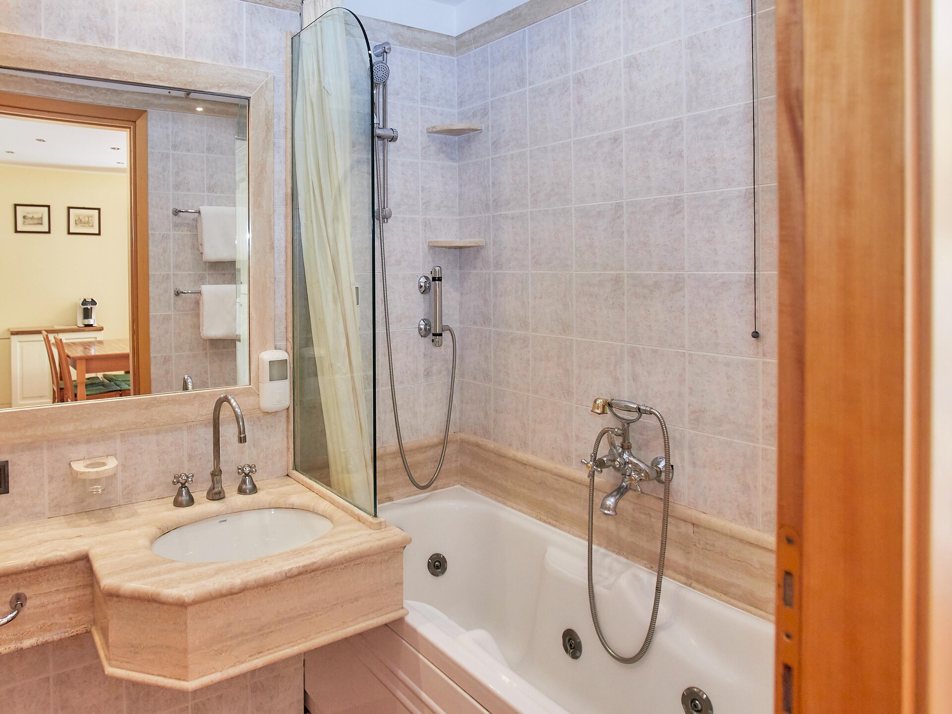 6-persoons vakantiehuis in Roma op 200m van de golfbaan - foto 26