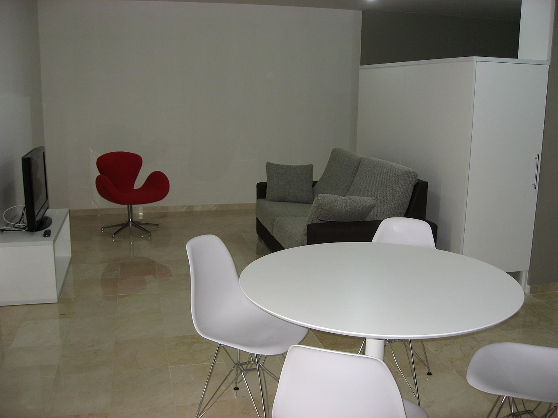 Op 1,0 km van het strand: Modern appartement in L' Escala - foto 2