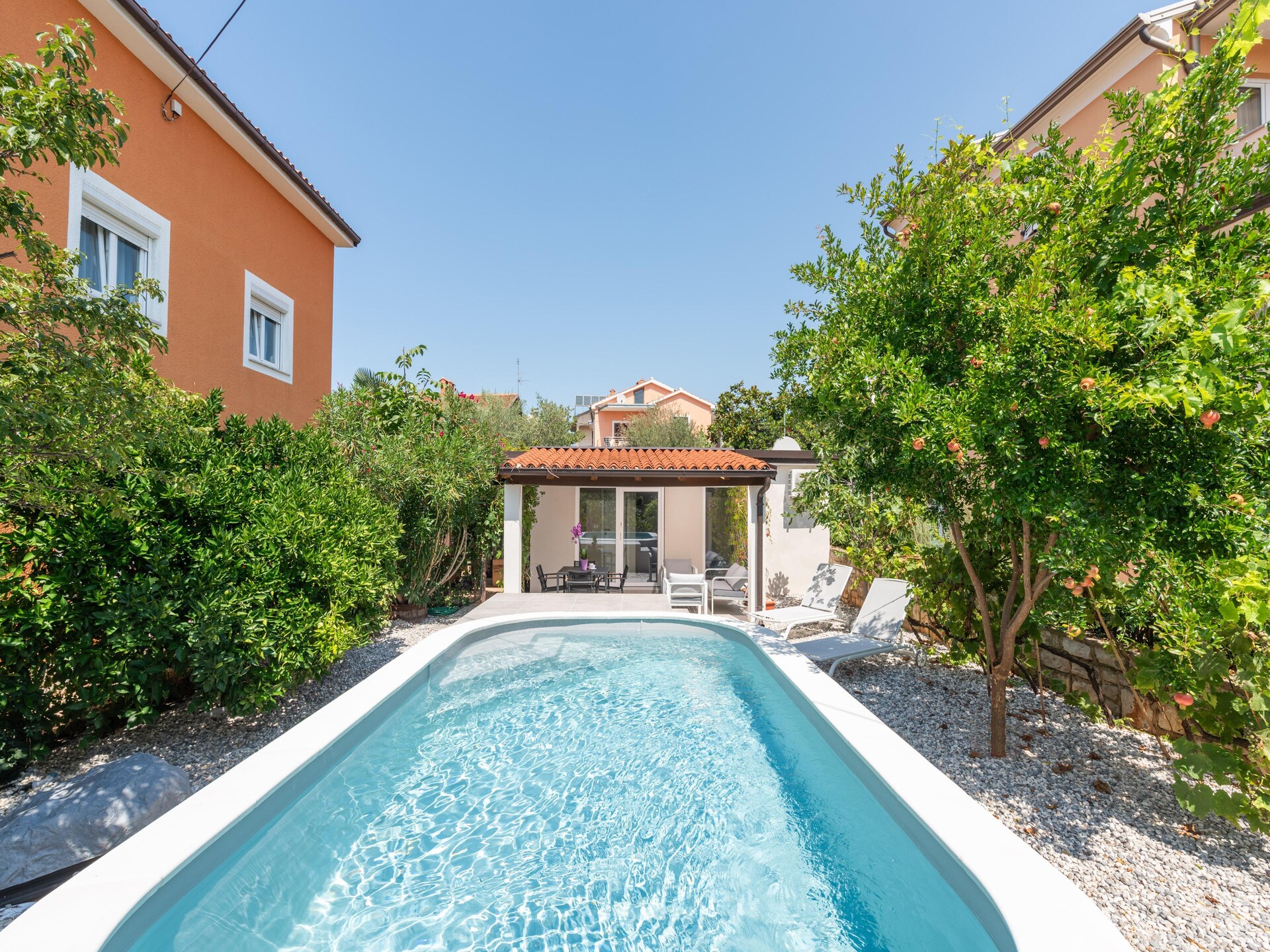Knusse vrijstaande villa voor 3 in het hart van Novigrad, vlakbij zee - foto 1