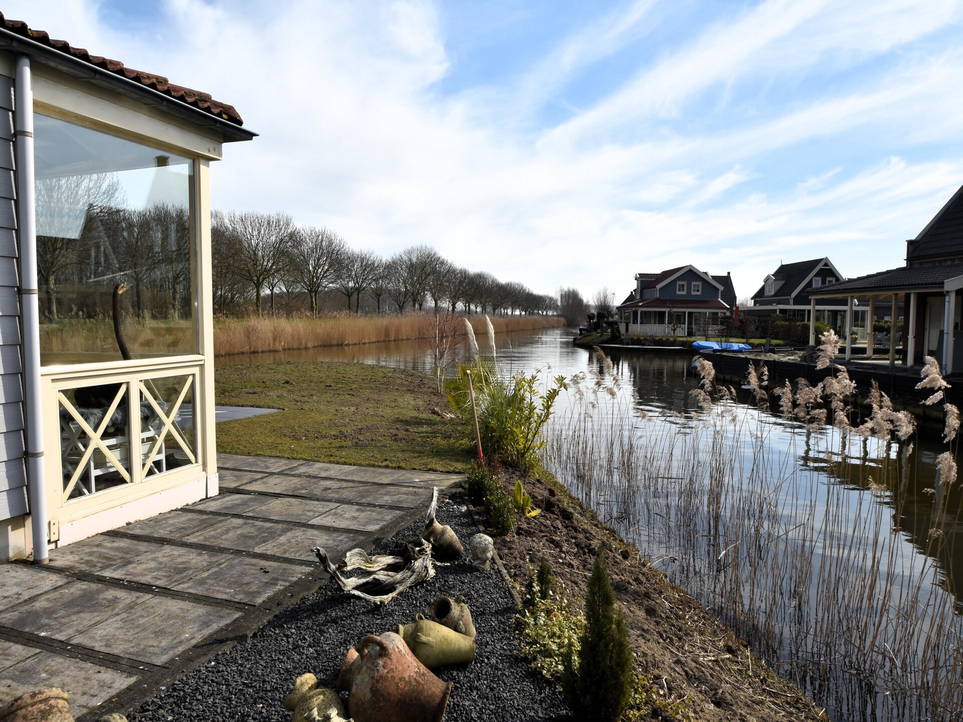 Watervilla 51: Luxe vakantiehuis aan het water in Simonshaven - foto 28