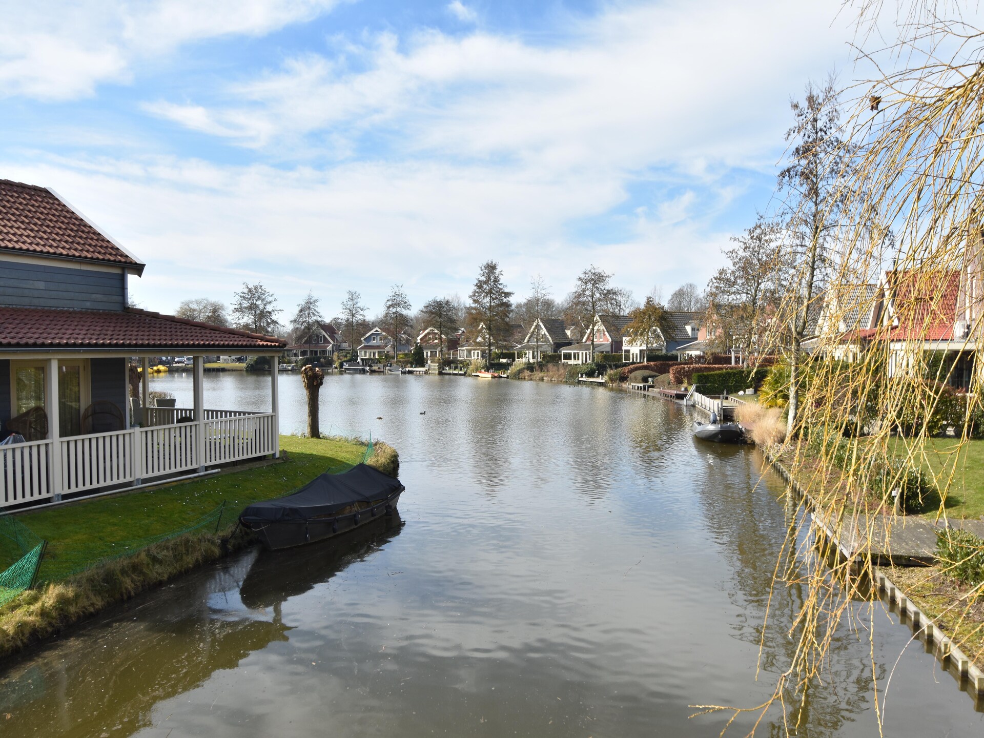 Watervilla 51: Luxe vakantiehuis aan het water in Simonshaven - foto 36