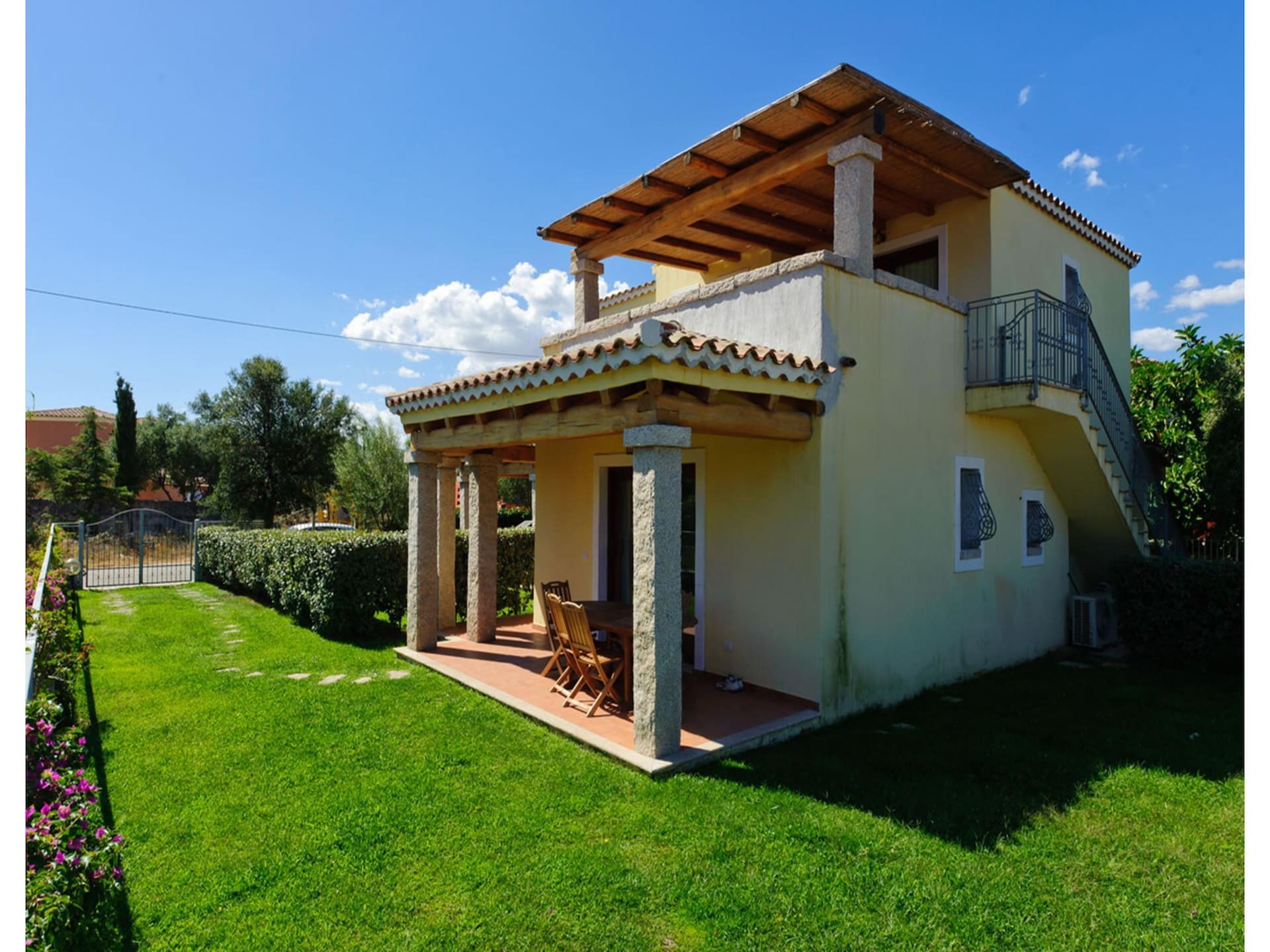 Op 1,5 km van zee: Comfortabel appartement in centrum San Teodoro - foto 13