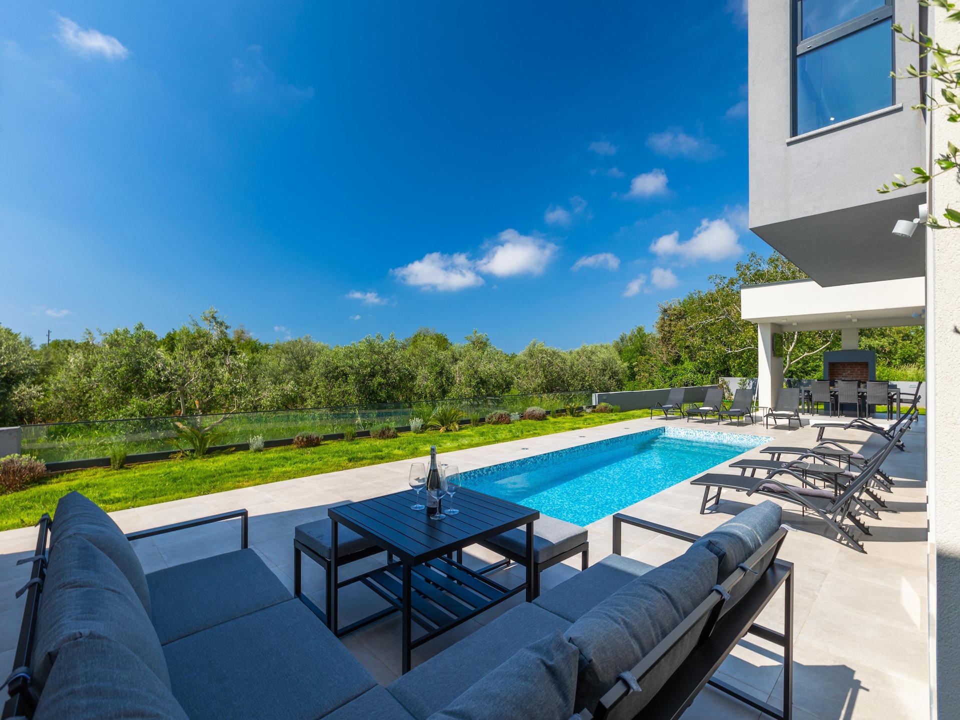 8-persoons villa in het centrum van Ližnjan op 800m van zee - foto 7