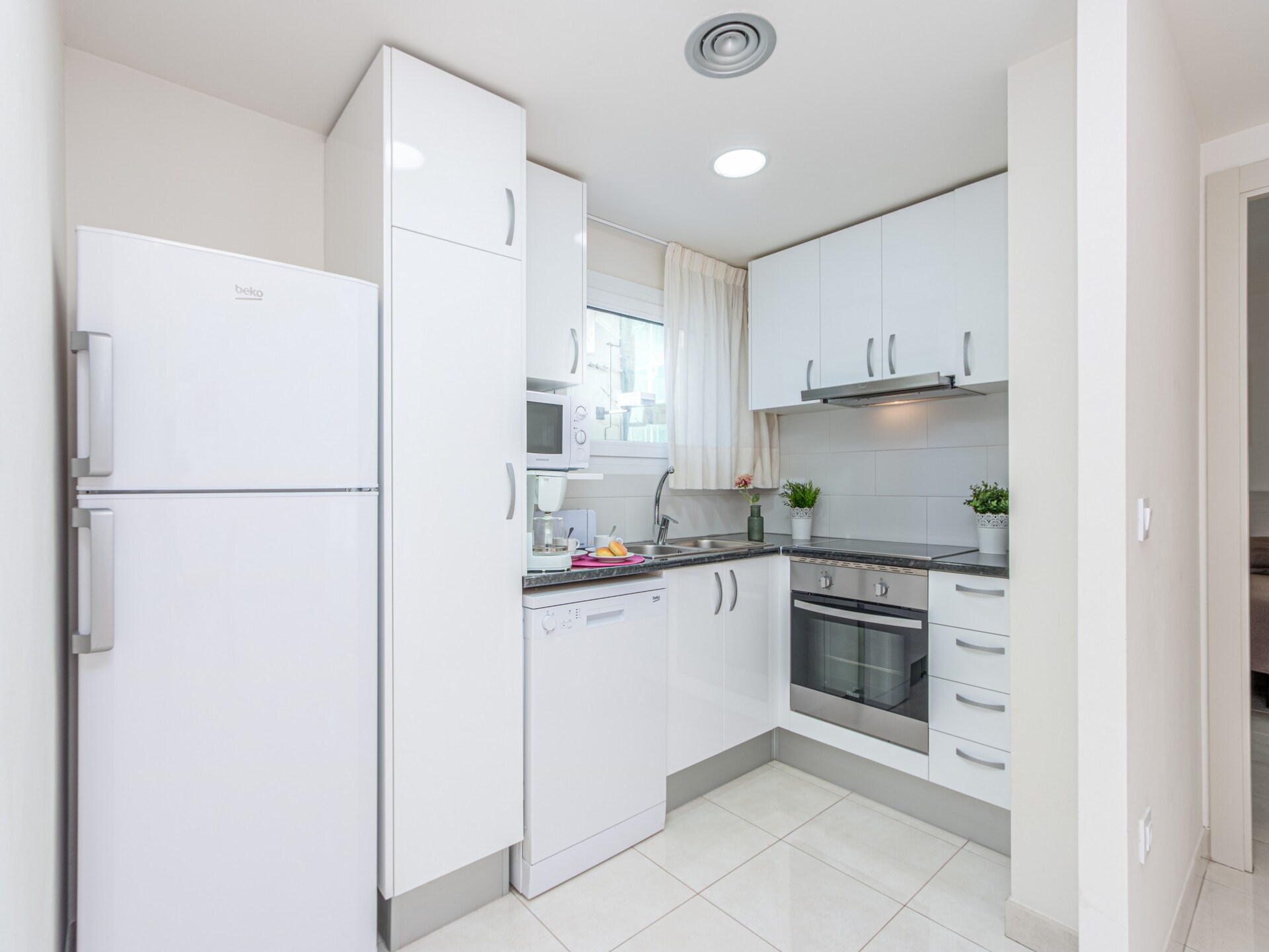 Modern appartement in Roses op 150m van strand met parkeerplaats - foto 4