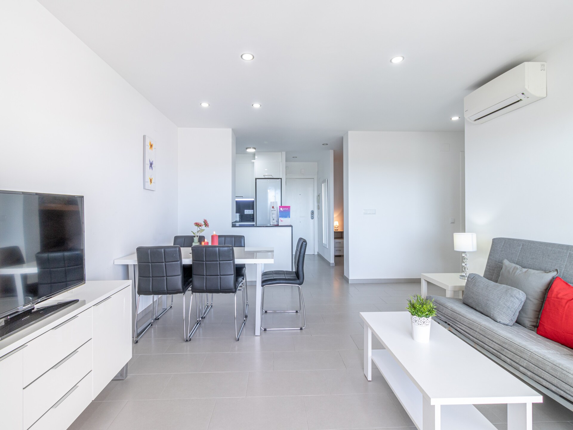 Modern appartement met zeezicht en terras aan de golfbaan in Empuriabrava - foto 13