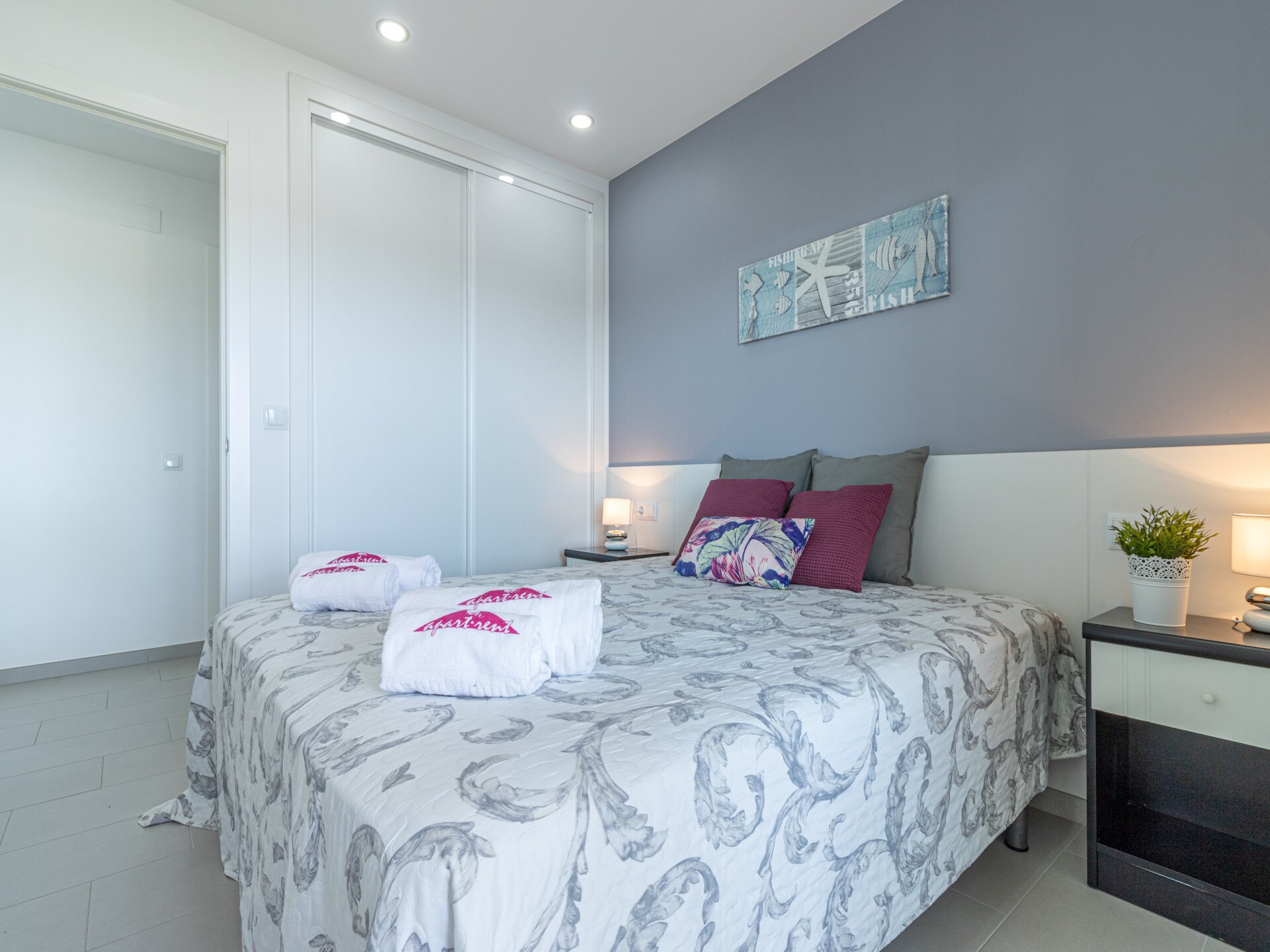 Modern appartement met zeezicht en terras aan de golfbaan in Empuriabrava - foto 21