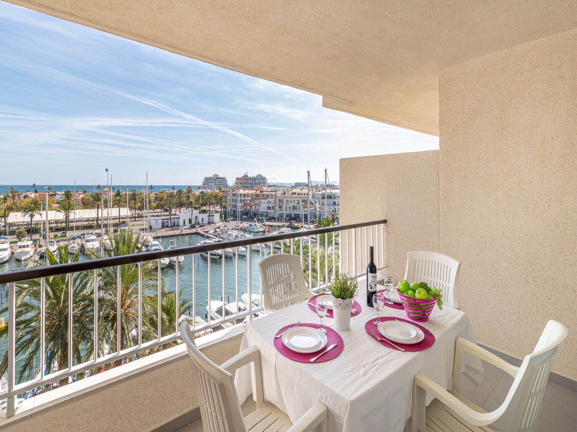 Modern appartement met zeezicht en terras aan de golfbaan in Empuriabrava - foto 31