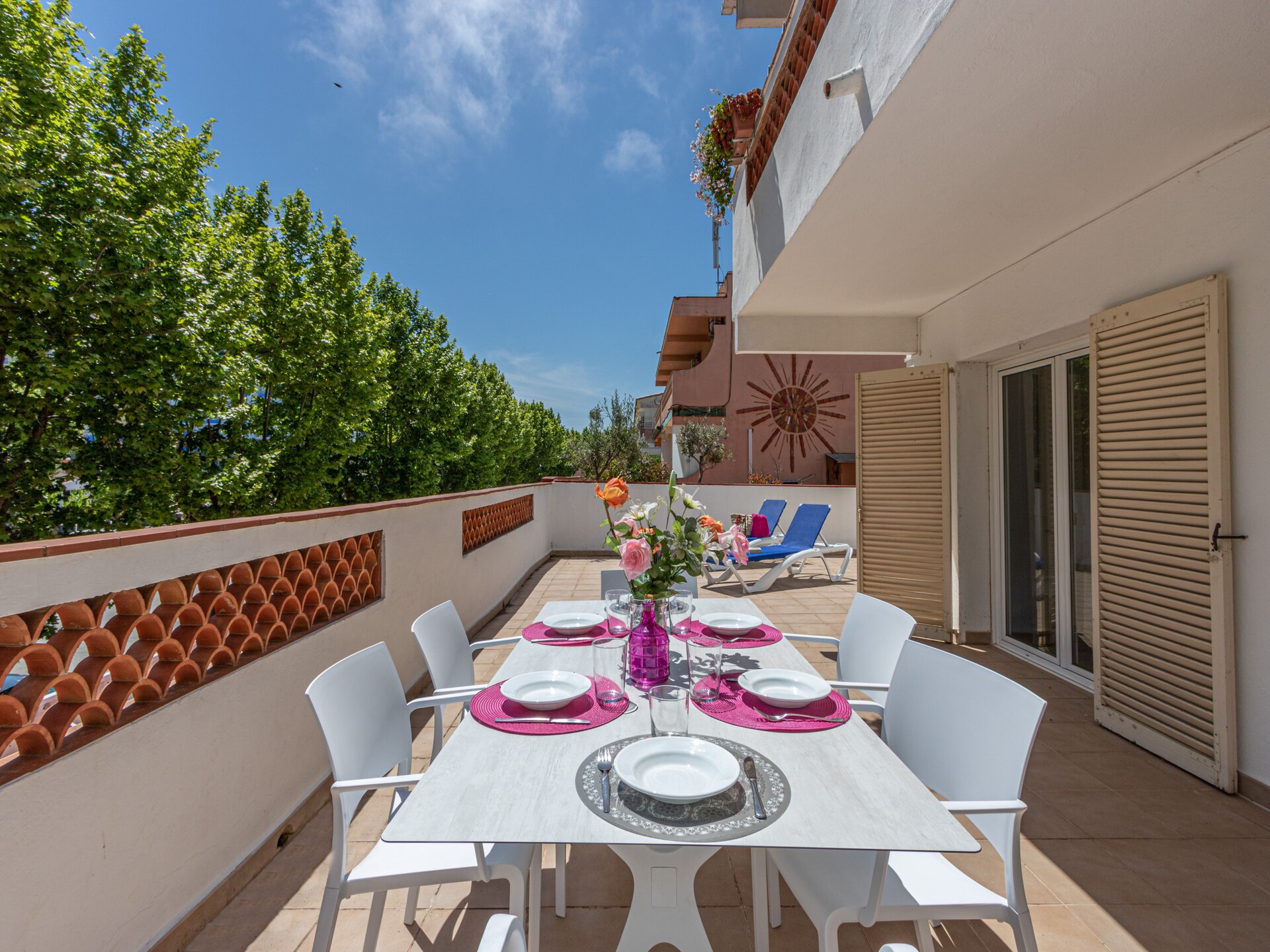 Op 350 m van het strand: Licht appartement in Empuriabrava - foto 31