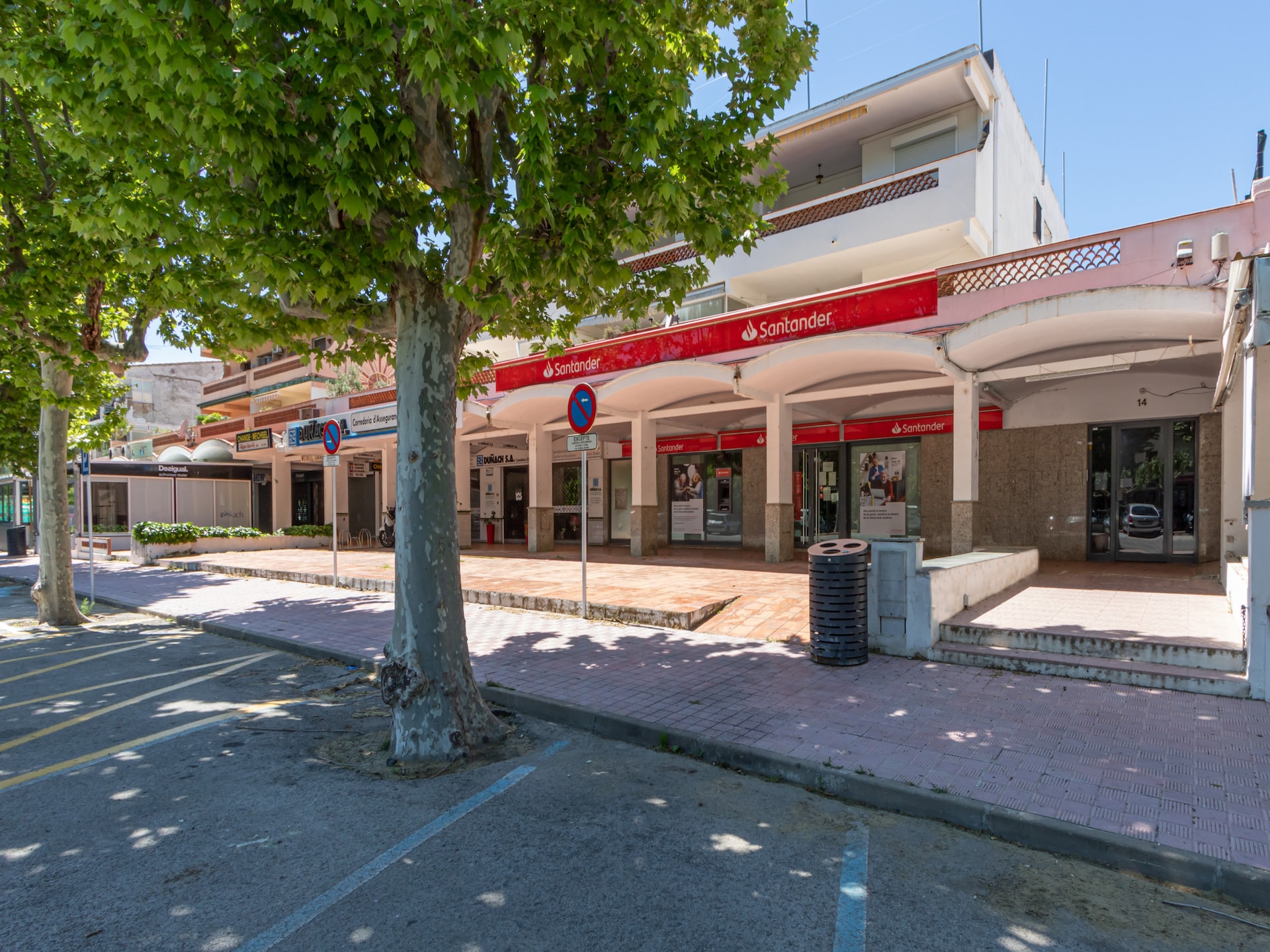 Op 350 m van het strand: Licht appartement in Empuriabrava - foto 24