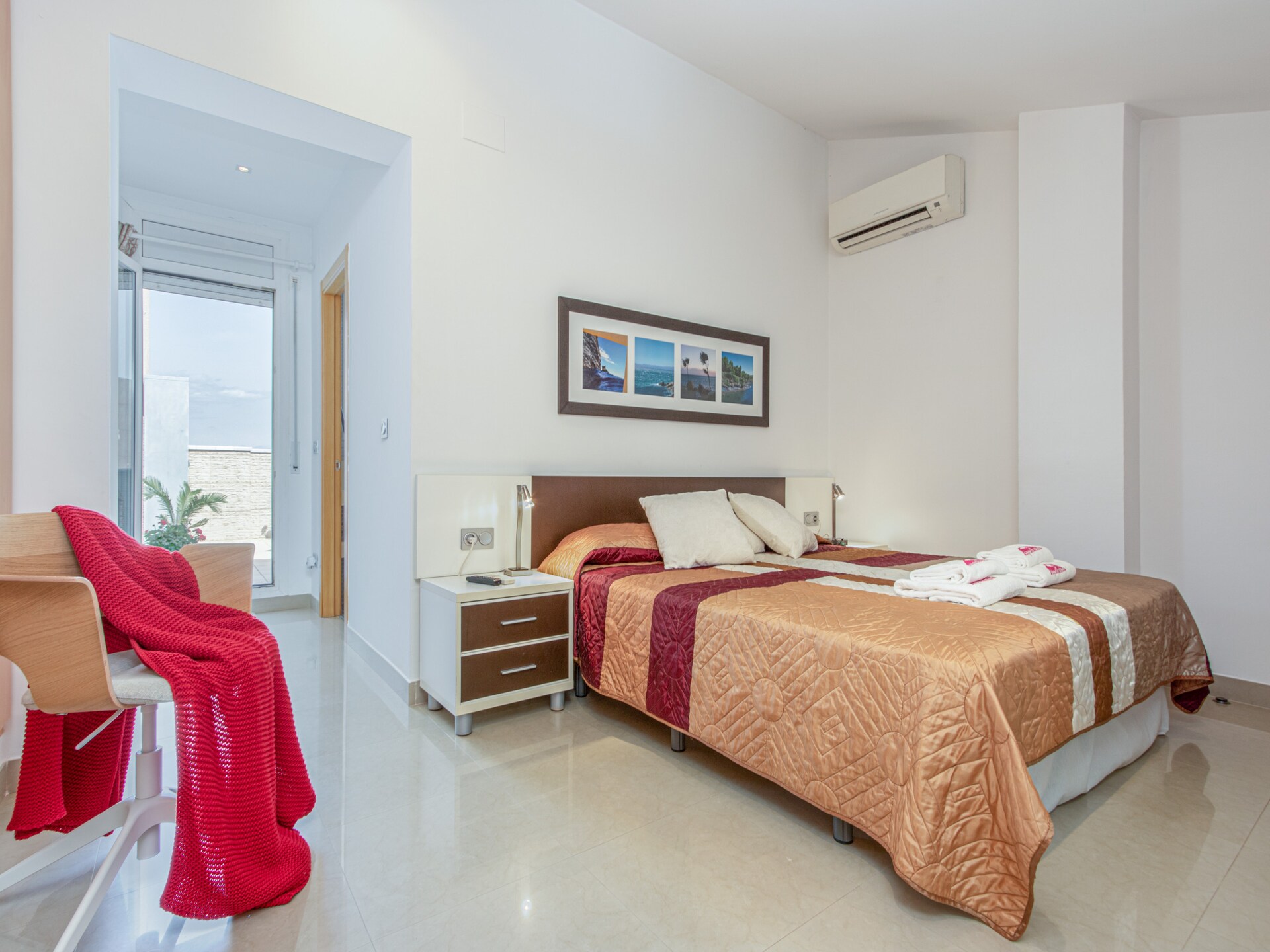 Ruim appartement met zeezicht en terras aan de golfbaan in Empuriabrava - foto 18