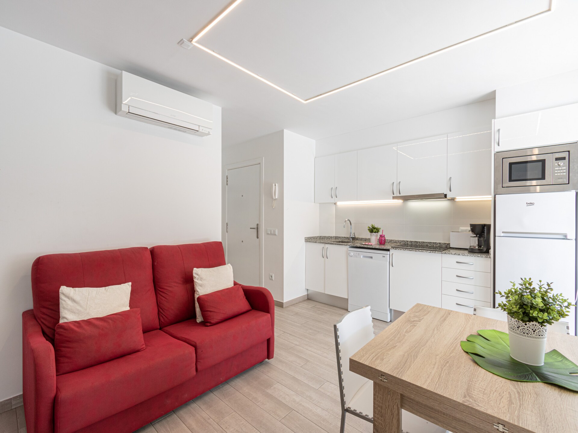 Licht appartement op de eerste verdieping met privéterras, vlakbij het strand - foto 1