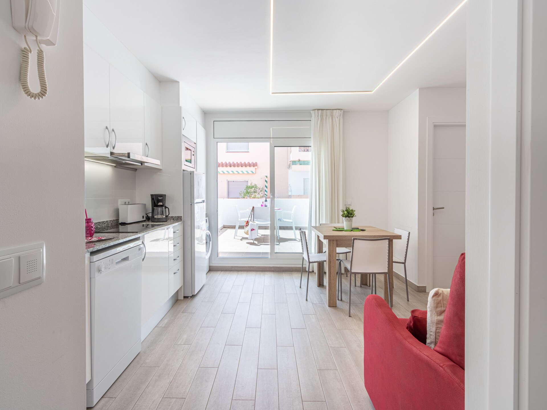 Licht appartement op de eerste verdieping met privéterras, vlakbij het strand - foto 13