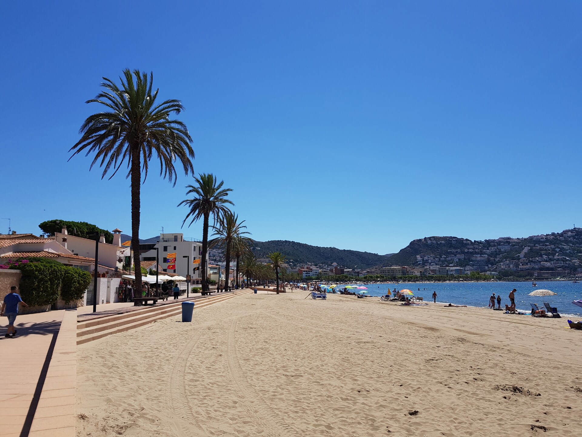 4-persoons modern appartement direct aan het strand in Rosas - foto 9