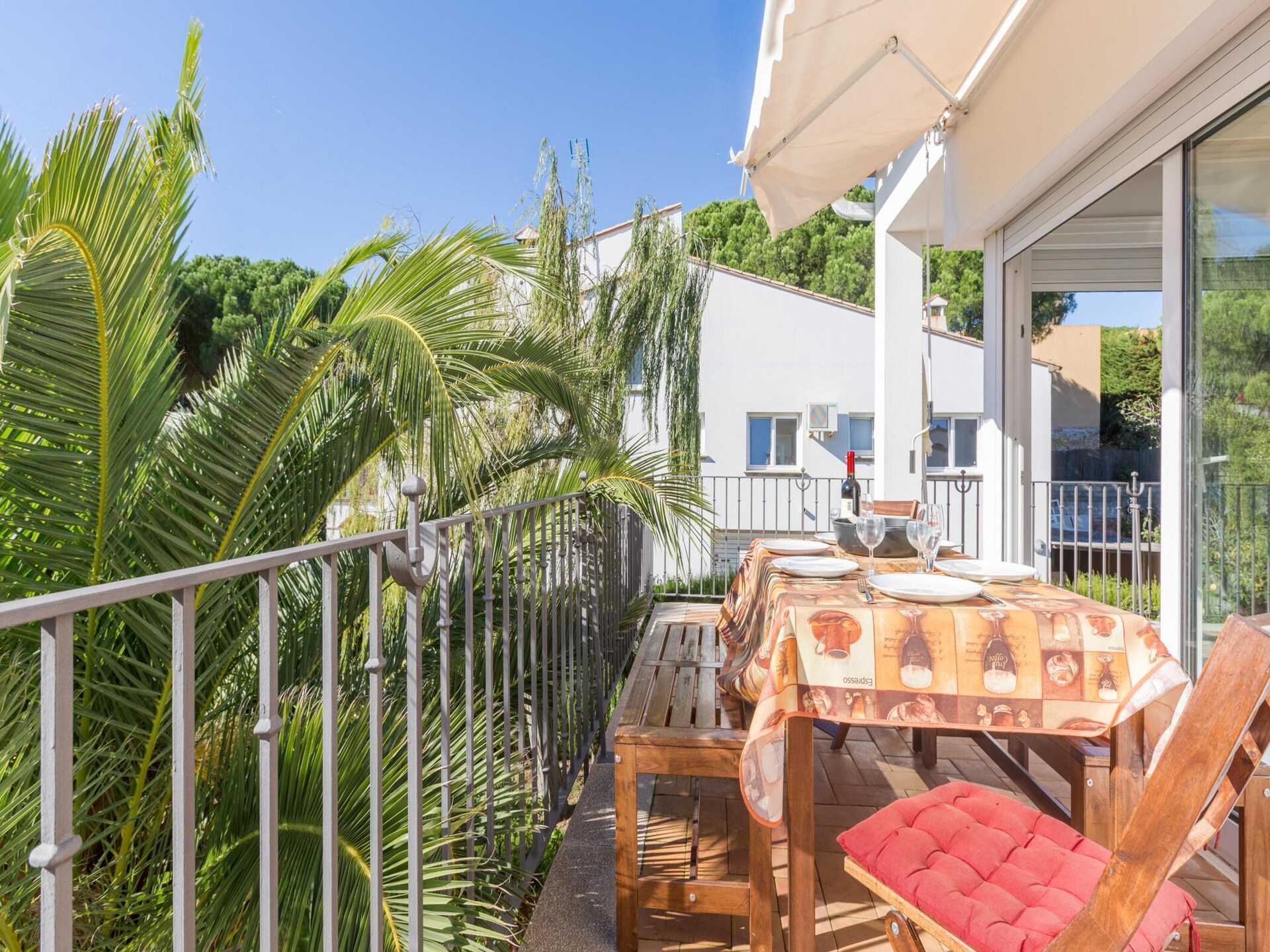 Centraal gelegen villa in Calella de Palafrugell nabij het strand - foto 8